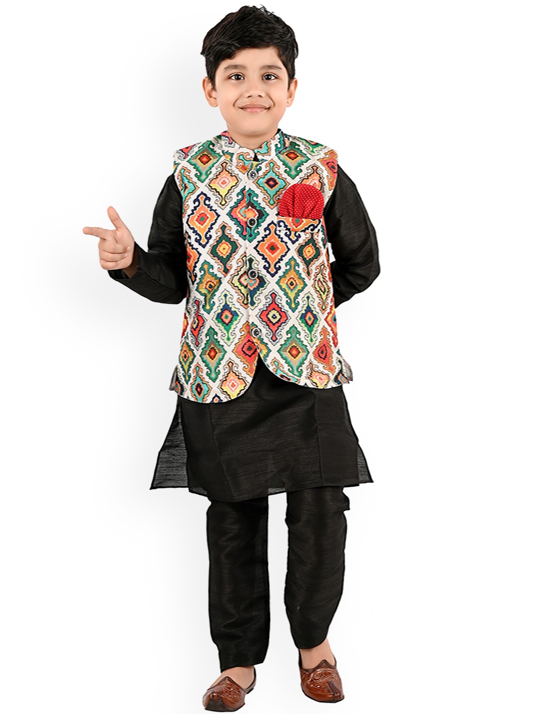 

NEW GEN Boys Mandarin Collar Kurta With Pyjamas, Black