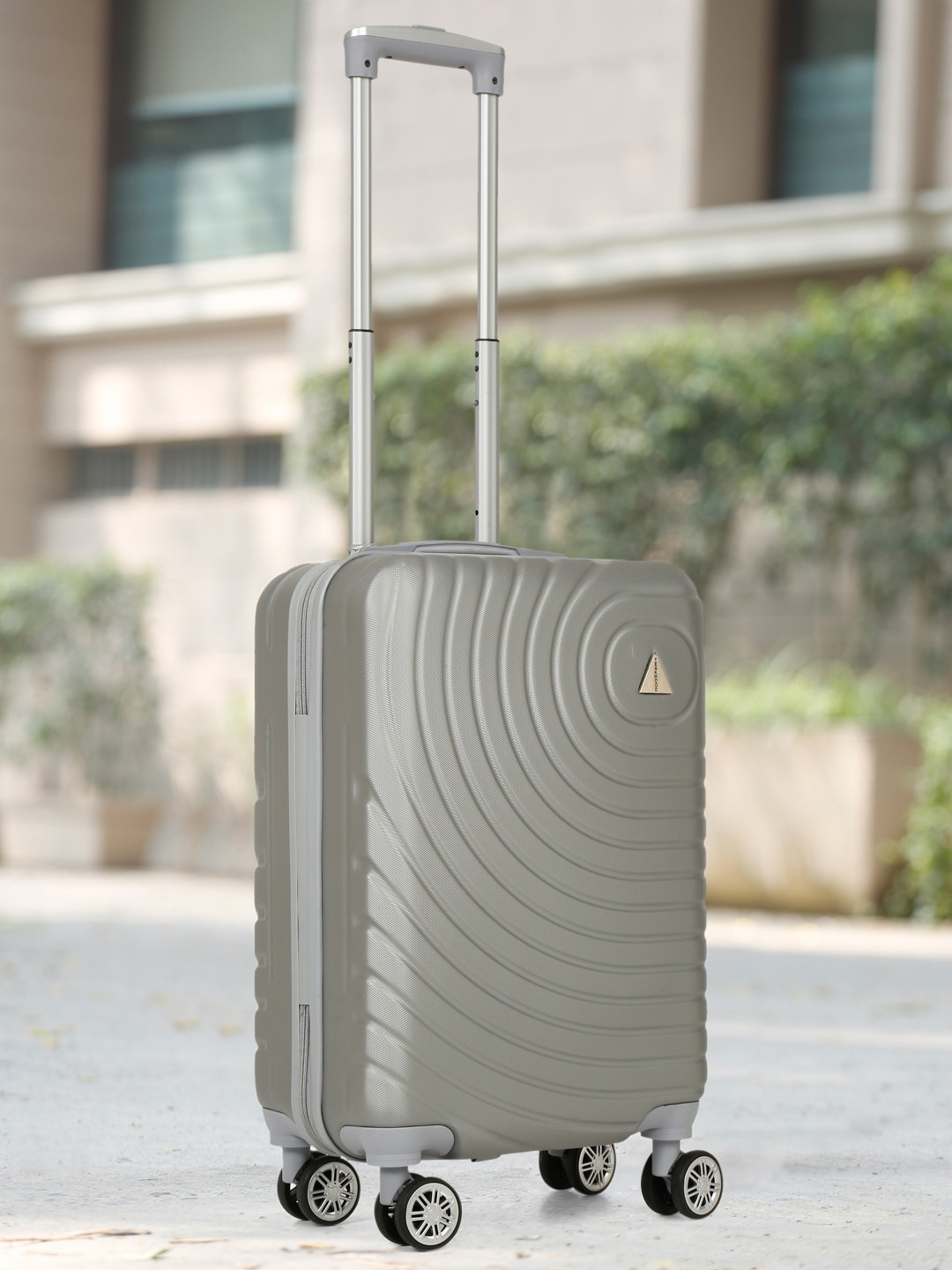 

Teakwood Leathers Hard-Sided Cabin Trolley Bag 57 cm, Silver