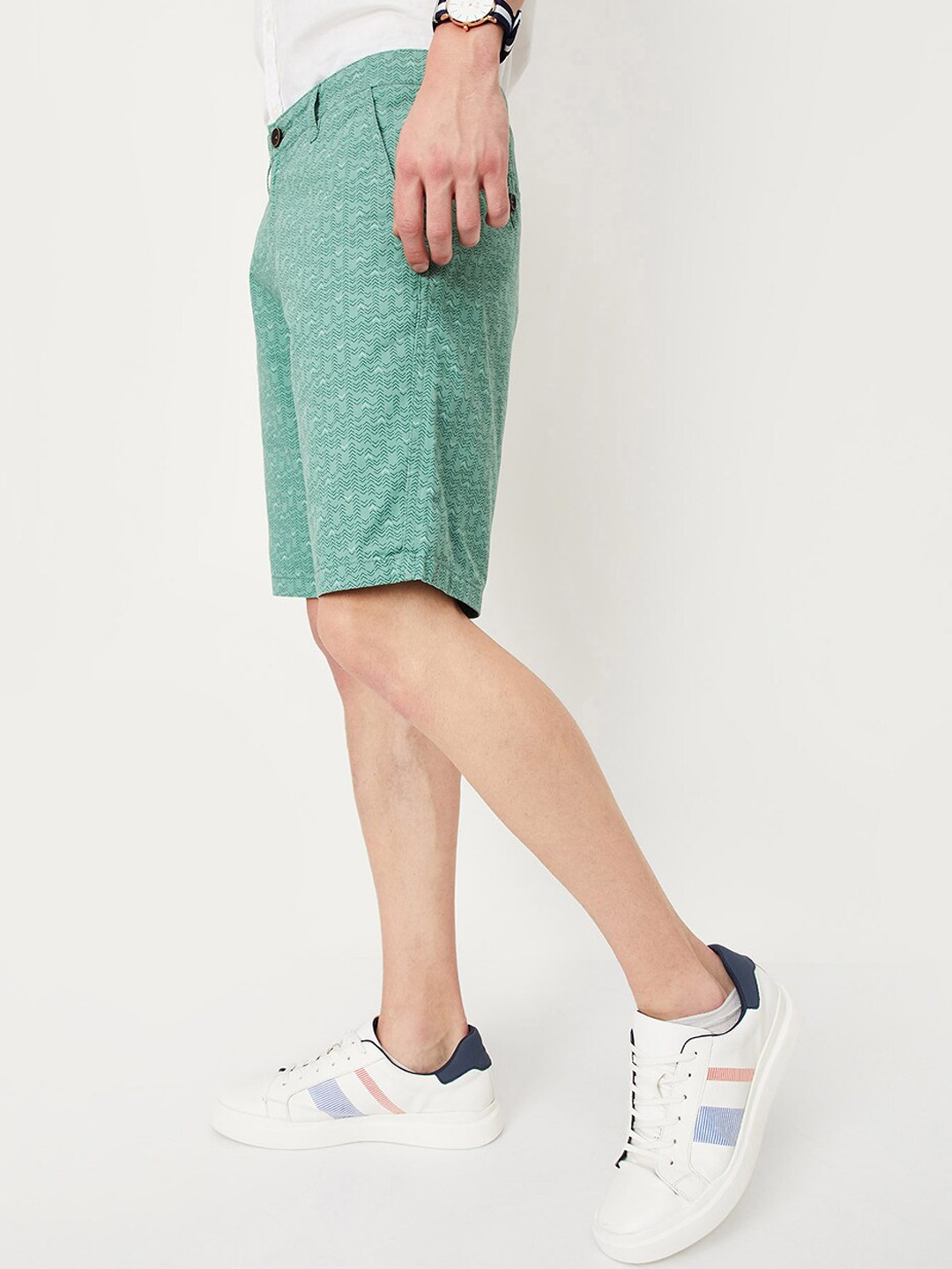 

max Men Abstract Printed Pure Cotton Shorts, Green
