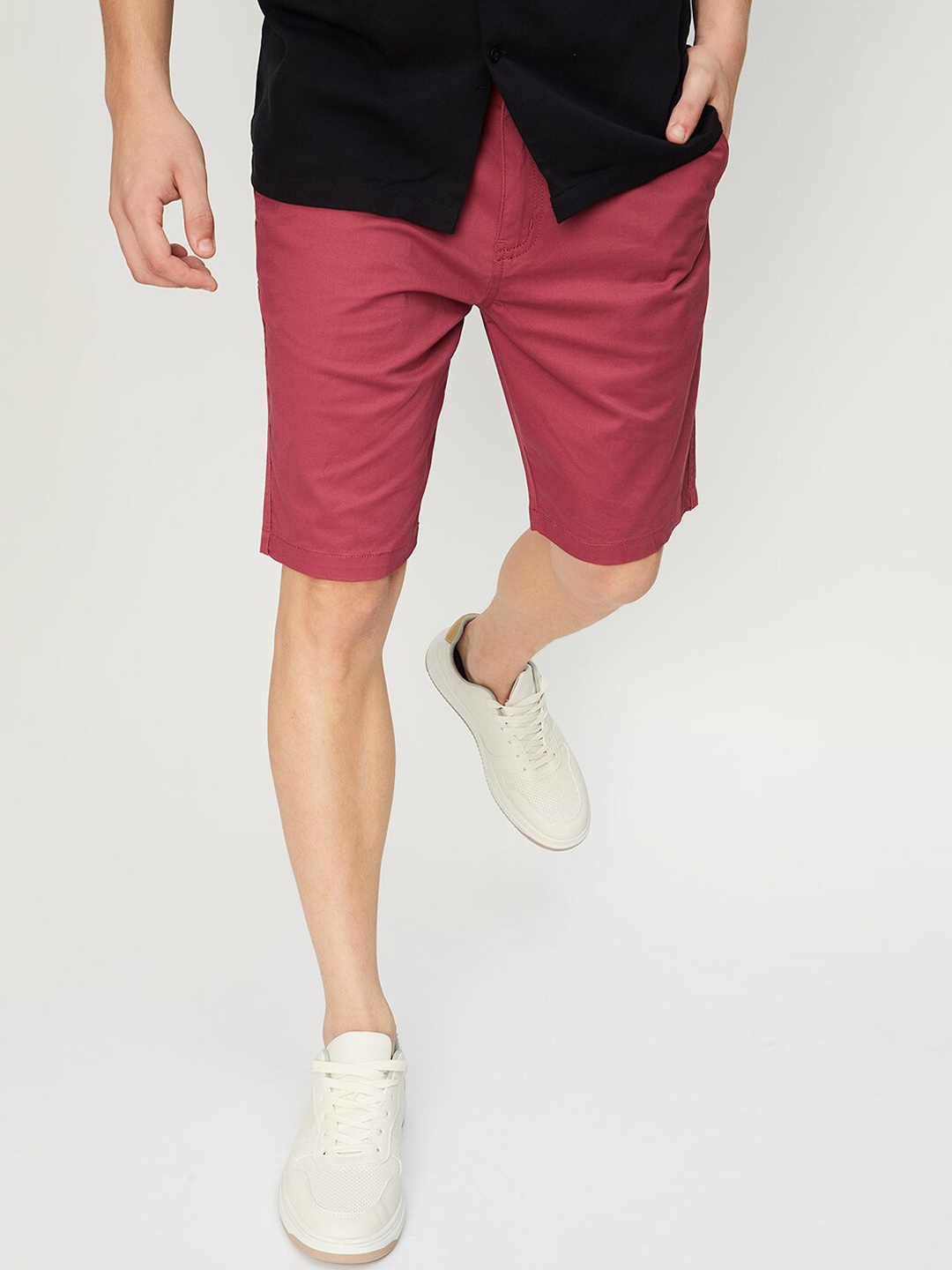 

max Men Mid Rise Pure Cotton Shorts, Burgundy