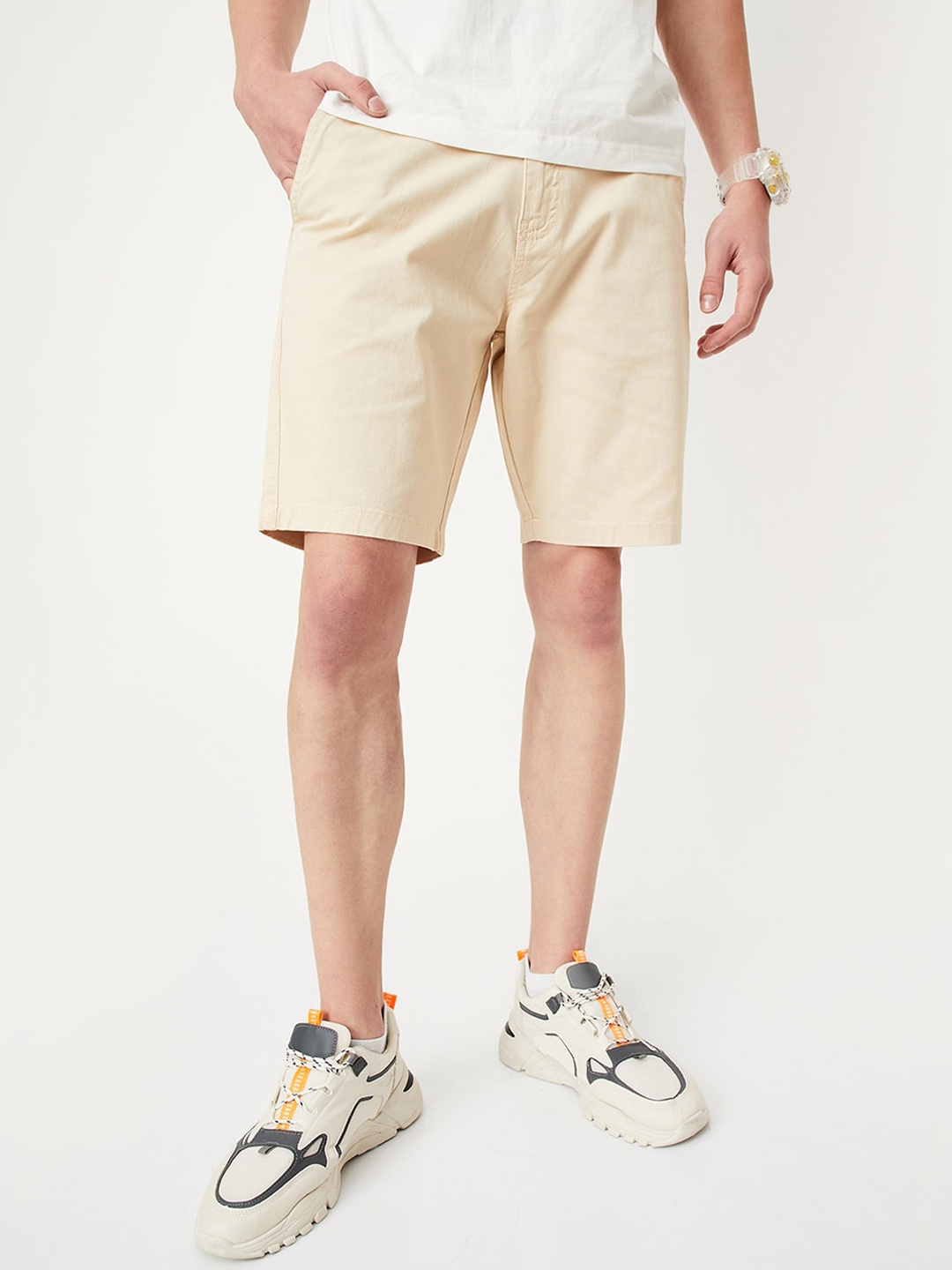 

max Men Mid Rise Regular Shorts, Beige