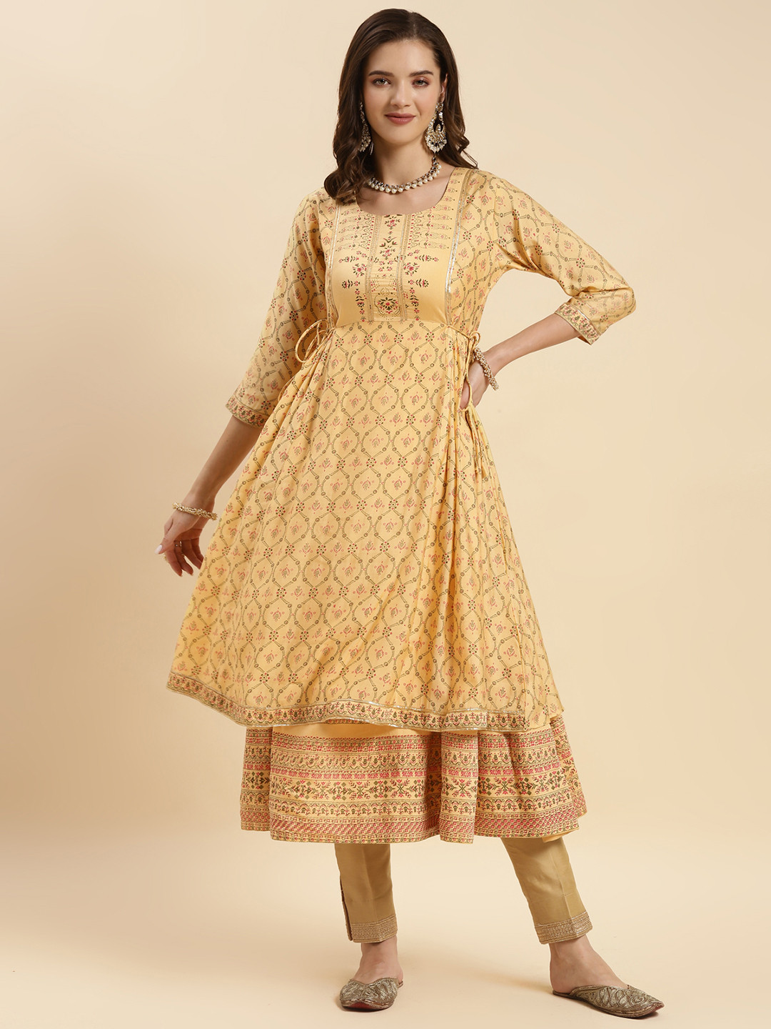 

Rangita Ethnic Motifs Printed Gotta Patti Layered Kurta, Yellow