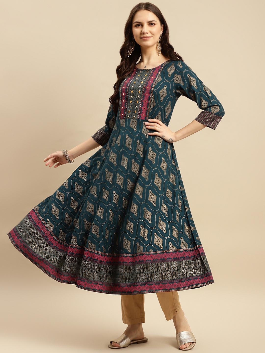 

Rangita Ethnic Motifs Printed Mirror Work Anarkali Kurta, Green