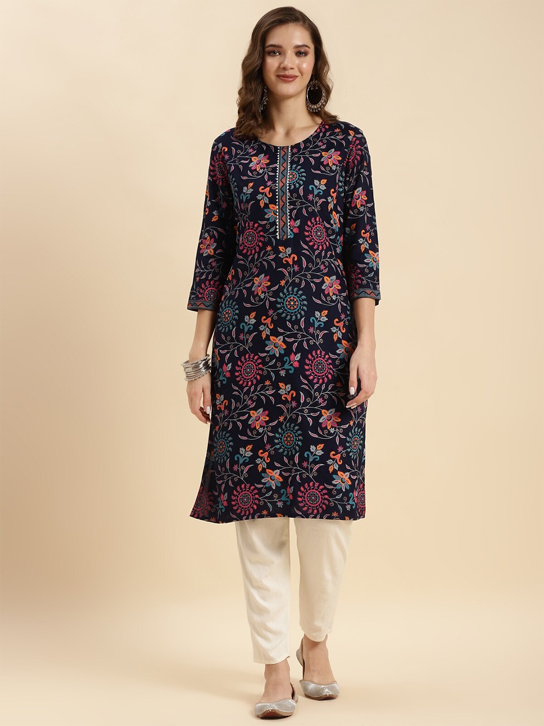 

Rangita Floral Printed Kurta, Navy blue