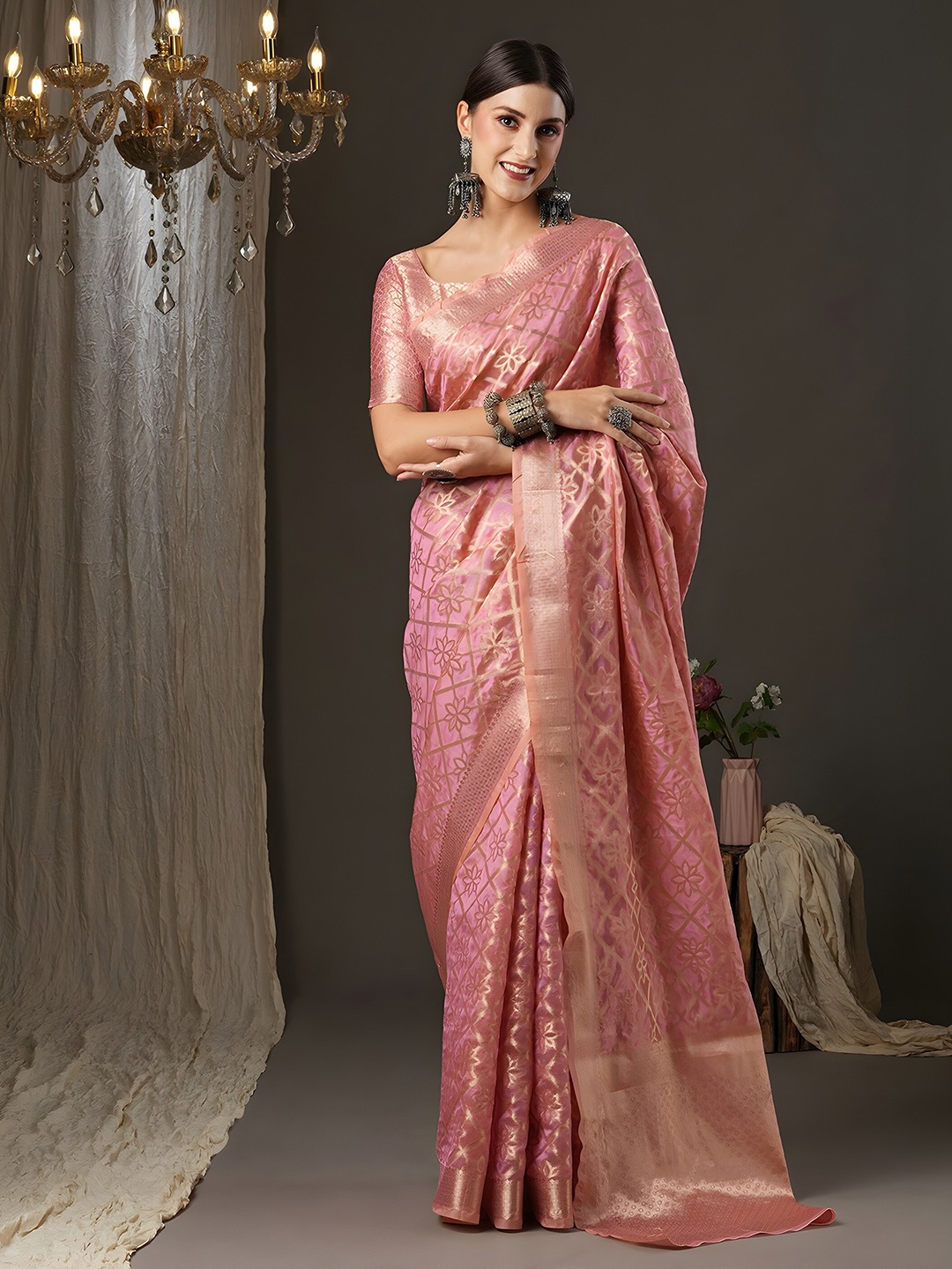 

Mitera Pink & Gold-Toned Floral Woven Design Zari Organza Banarasi Saree