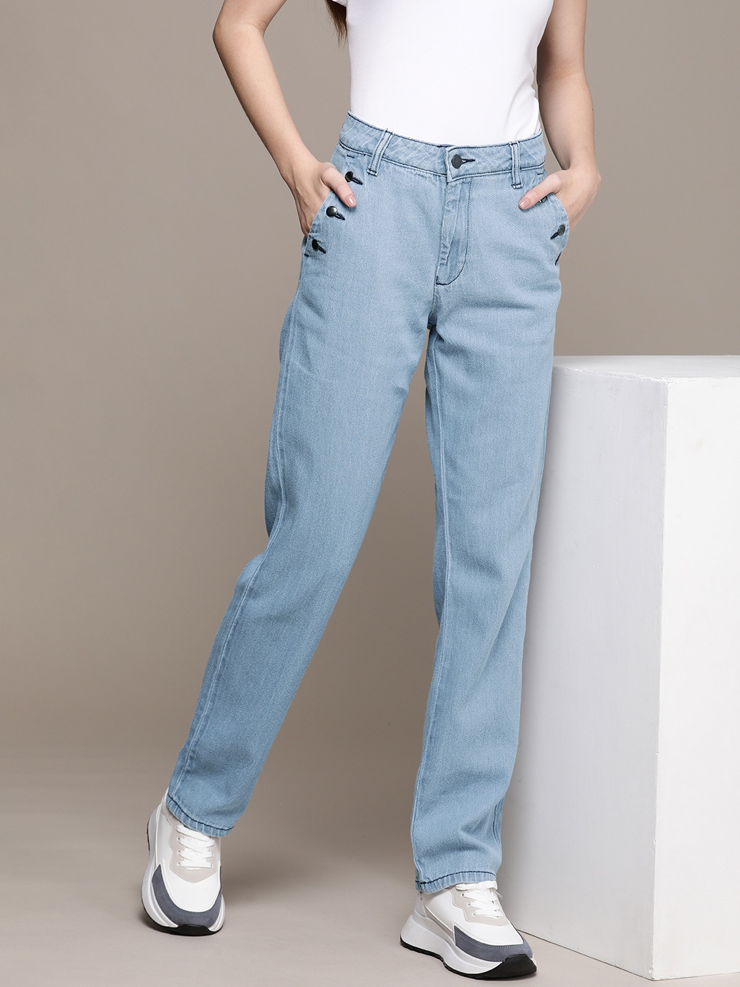 

Moda Rapido Women Pure Cotton Mid Rise Straight Fit Light Fade Jeans, Blue