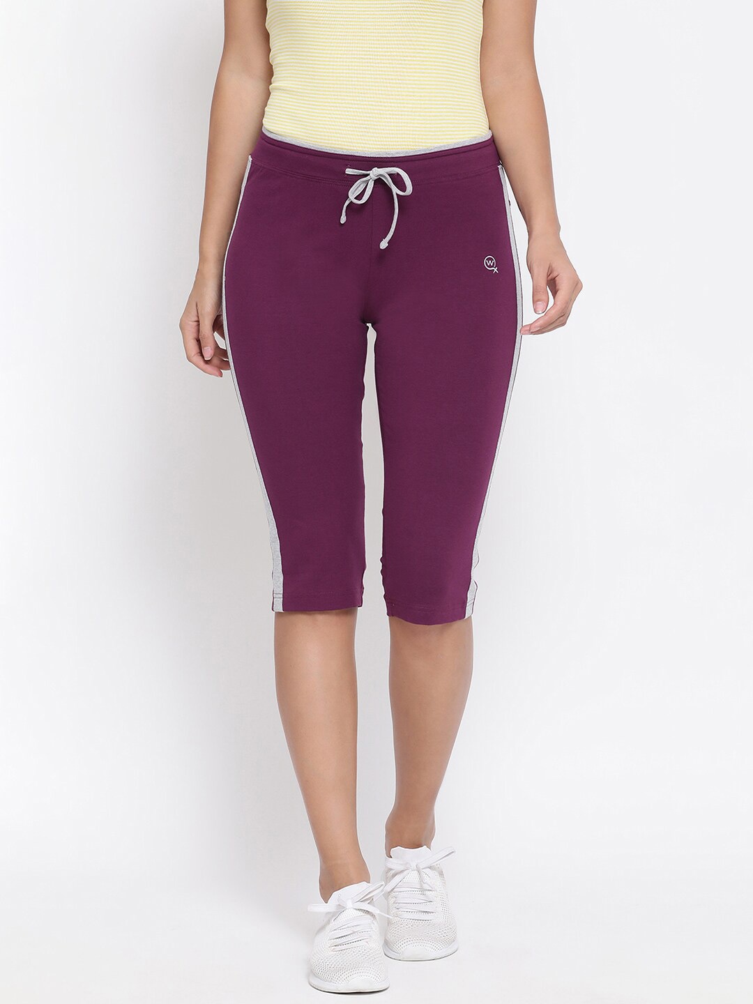 

Macrowoman W-Series Mid Rise Regular Fit Capris, Purple