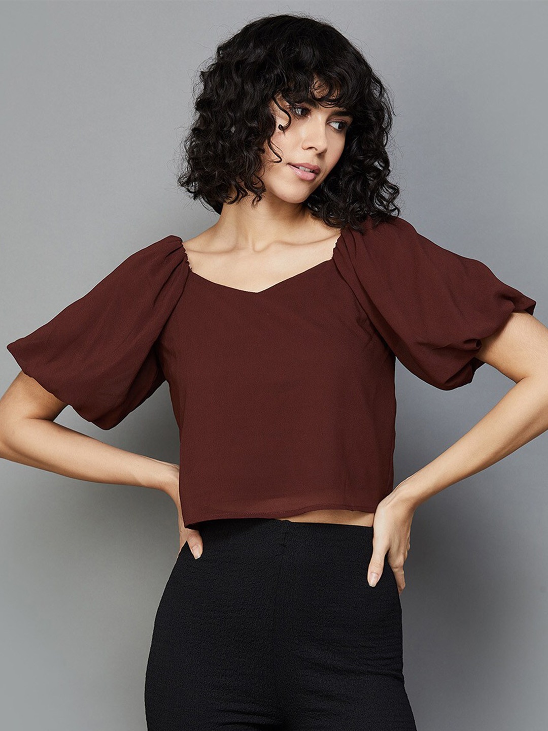 

Ginger by Lifestyle Sweetheart Neck Flared Sleeves Top, Brown