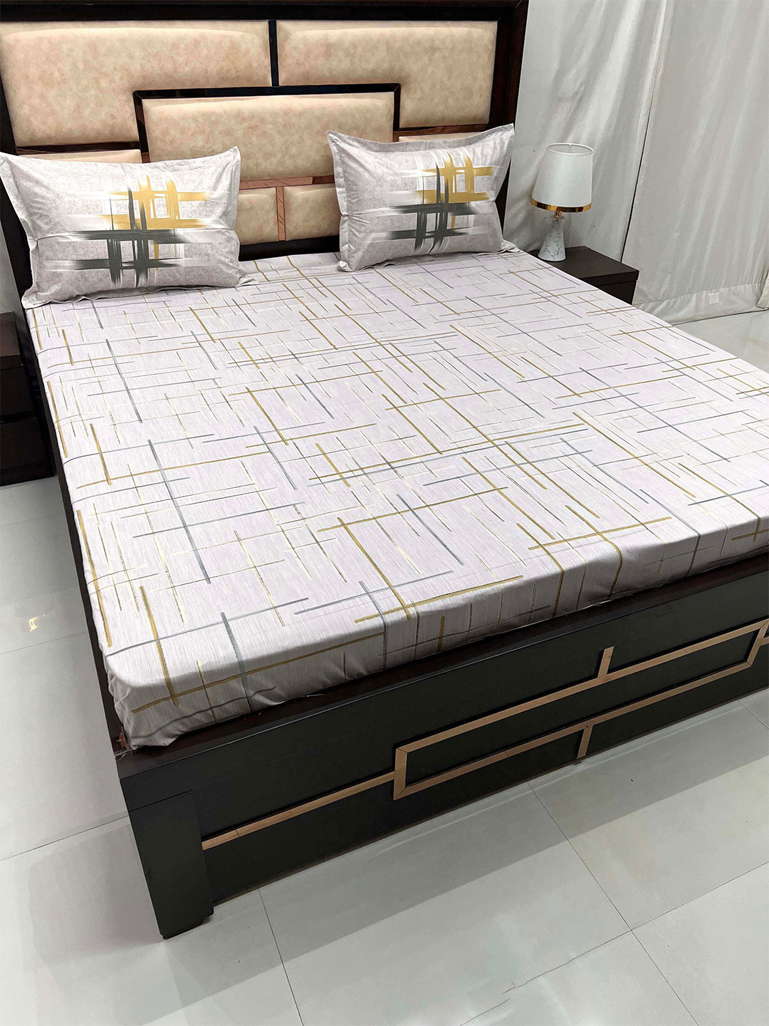 

Pure Decor Lifestyle Grey Geometric 380 TC Pure Cotton King Bedsheet with 2 Pillow Covers