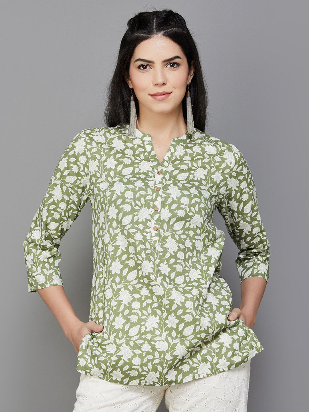 

Melange by Lifestyle Floral Printed Mandarin Collar Straight Kurti, Green
