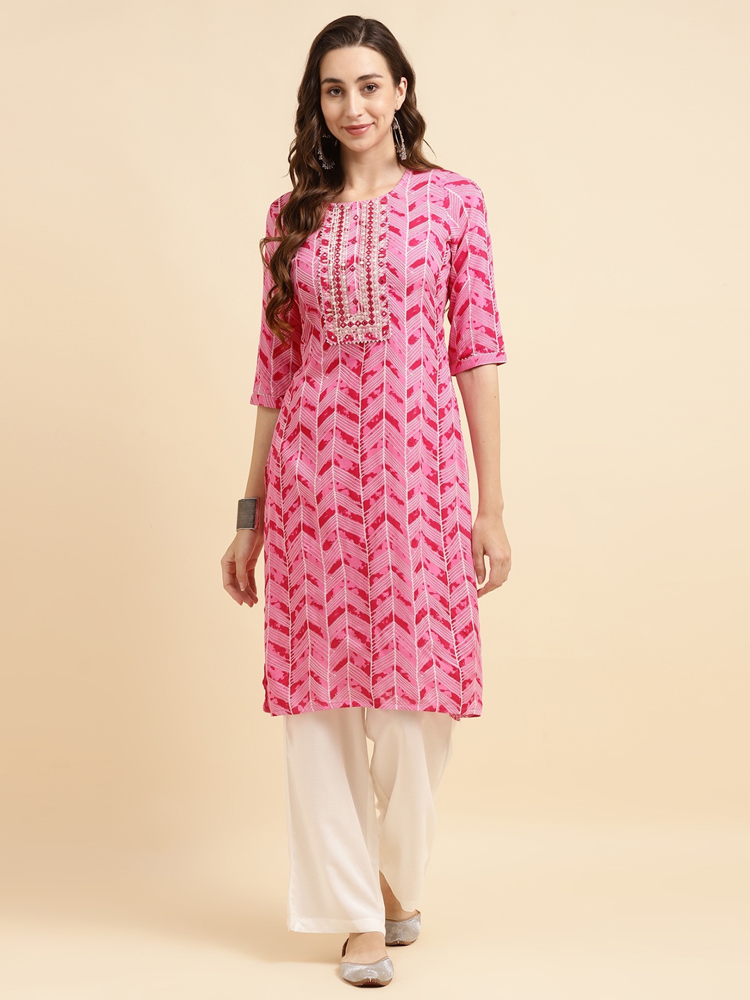 

Rangita Ethnic Motifs Embroidered Mirror Work Straight Kurta With Palazzos, Pink