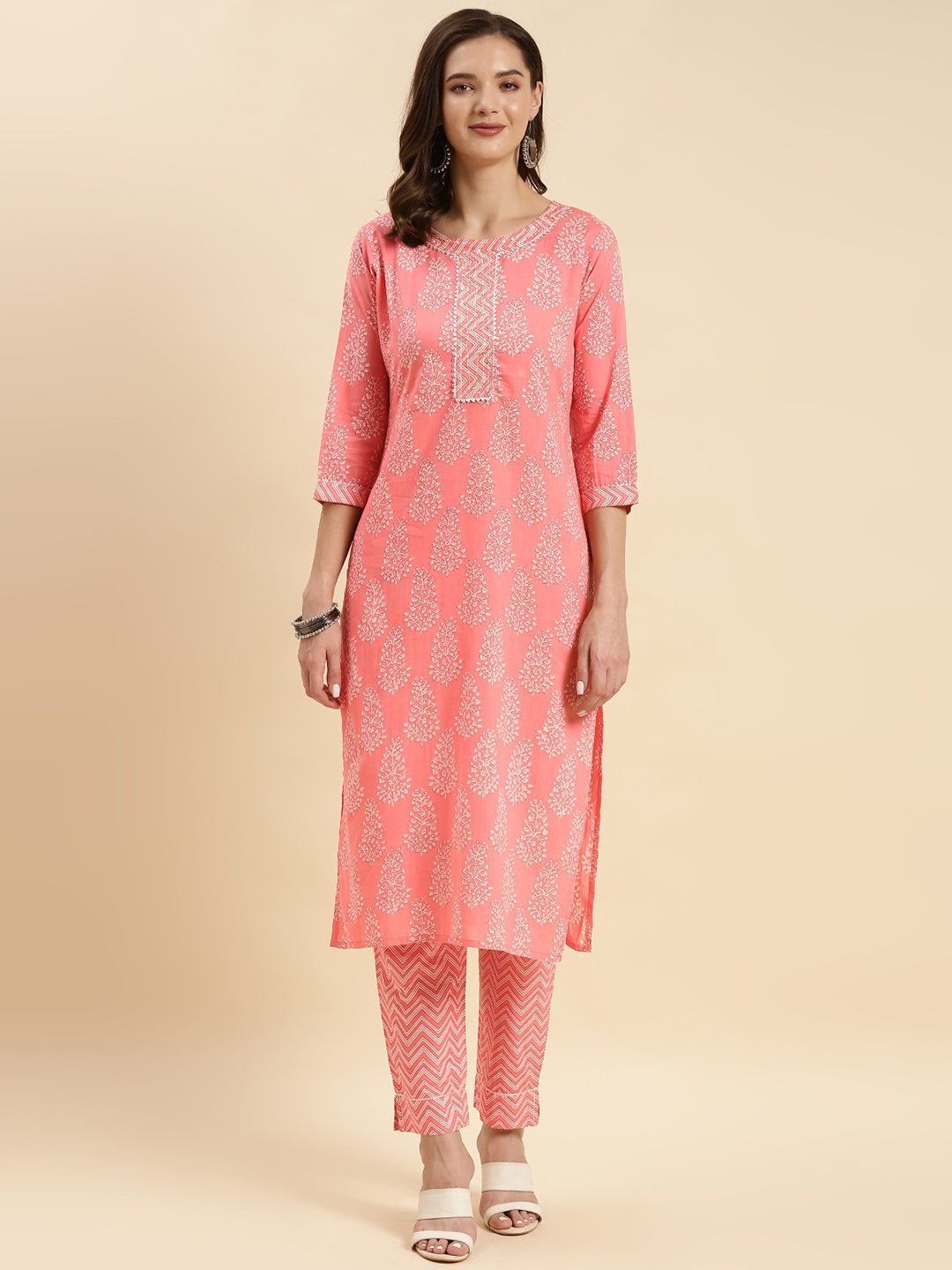 

Rangita Floral Printed Pure Cotton Straight Kurta with Trousers, Peach