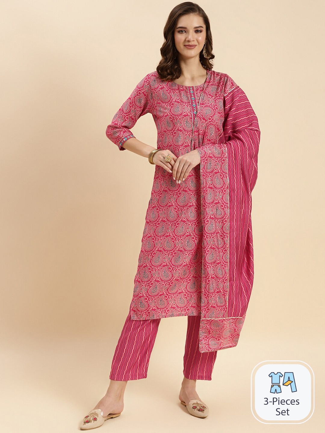 

Rangita Paisley Printed Straight Kurta & Harem Pants With Dupatta, Magenta