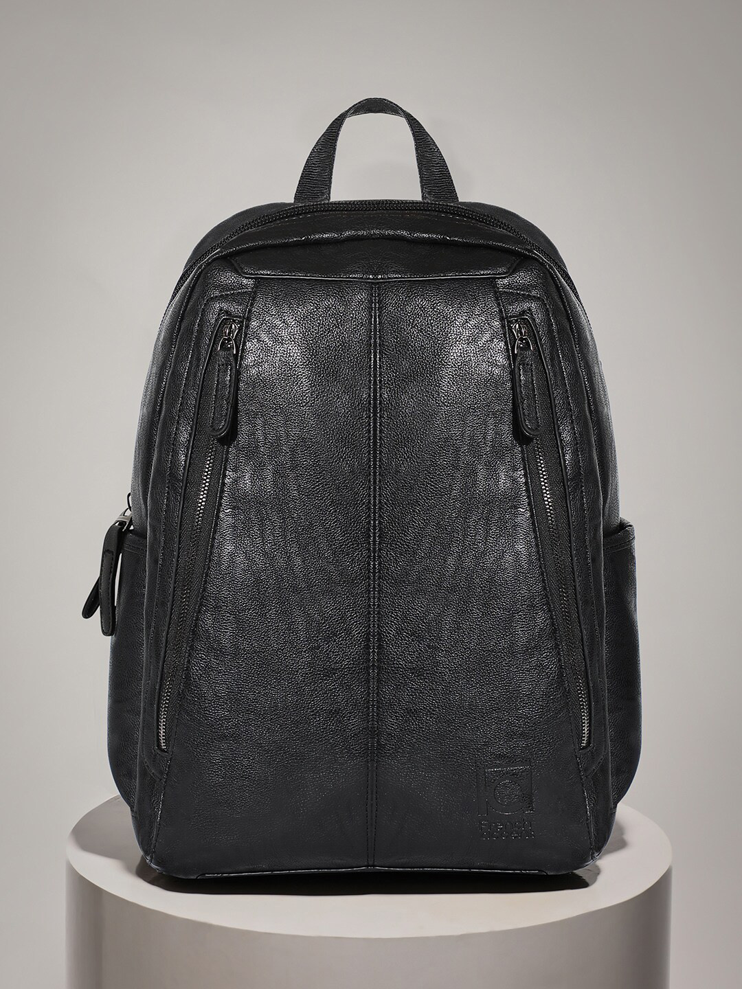 

French Accent The Daily Dynamo Men Textured Non-Padded Backpack, Black