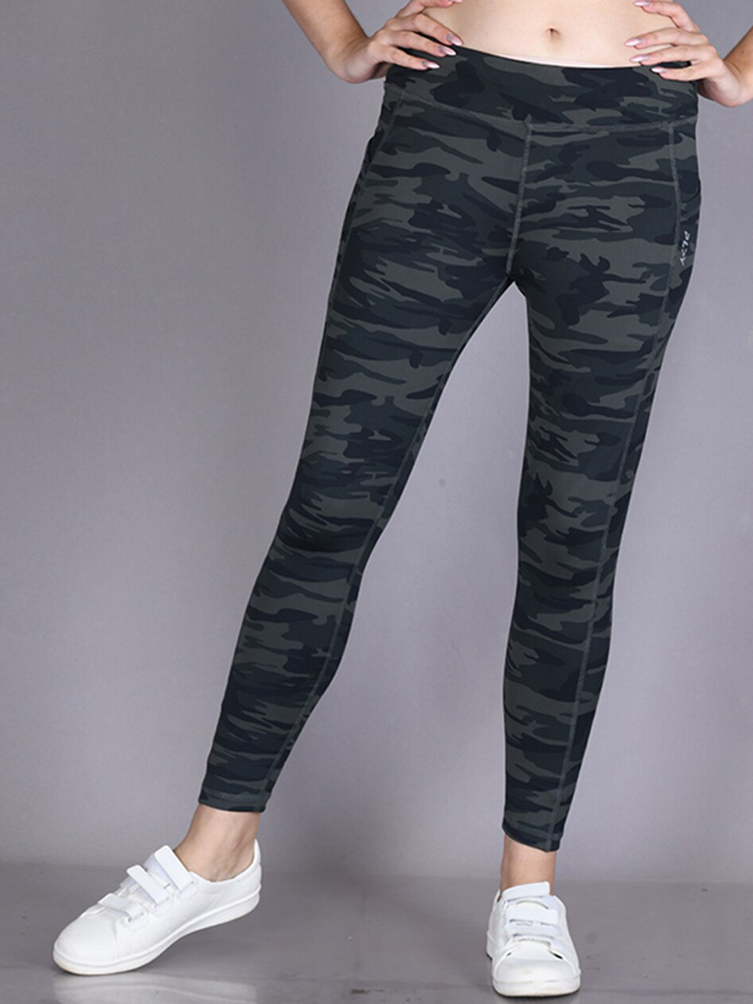 

LYRA Women Camouflage Printed Slim-Fit Rapid-Dry Gym Tights, Green