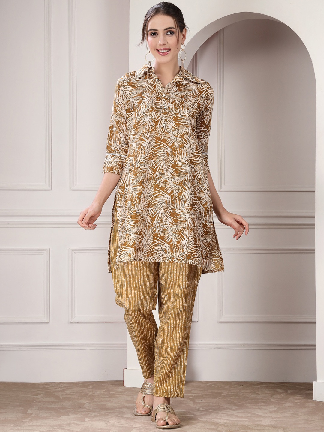 

Stylum Shirt Collar Floral Printed Kurta & Trousers Kurta Set, Mustard