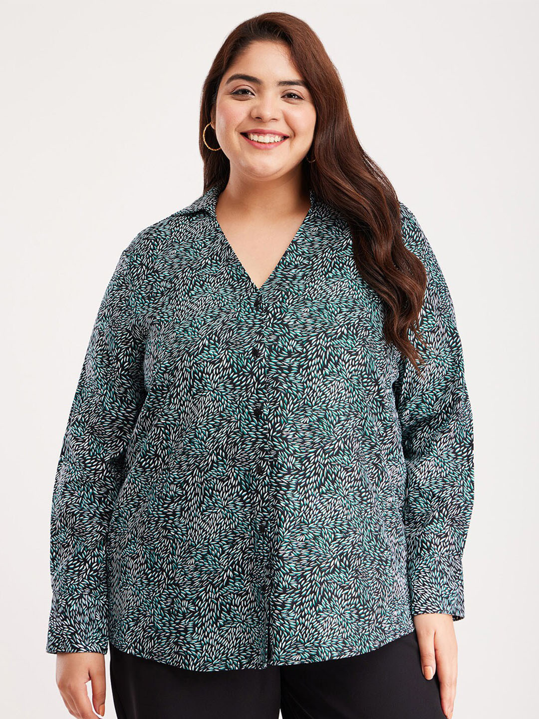 

FableStreet X Plus Size Classic Floral Printed Printed Casual Shirt, Black