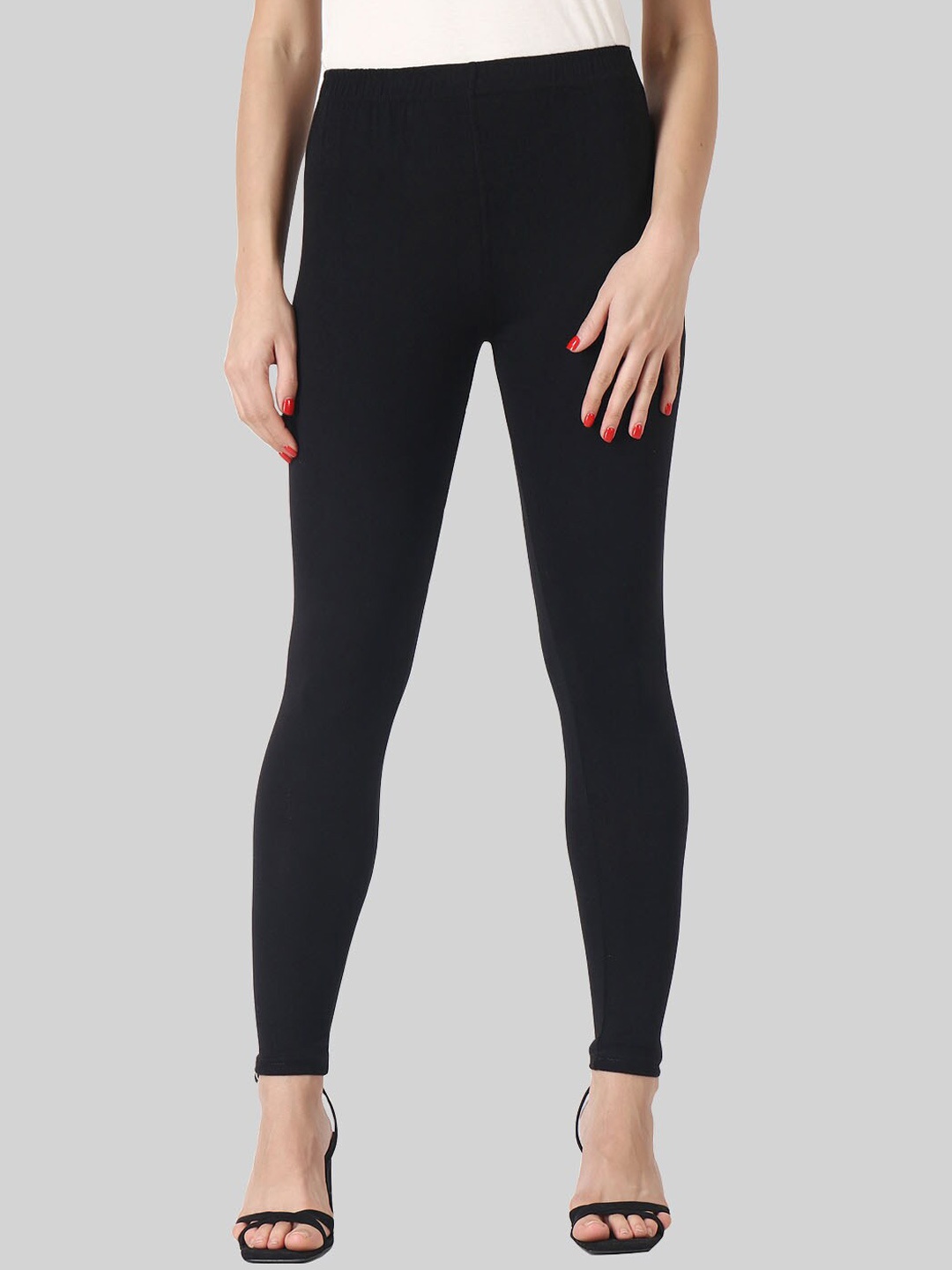 

SAUNDARYA Mid Rise Stretch Fit Ankle Length Leggings, Black
