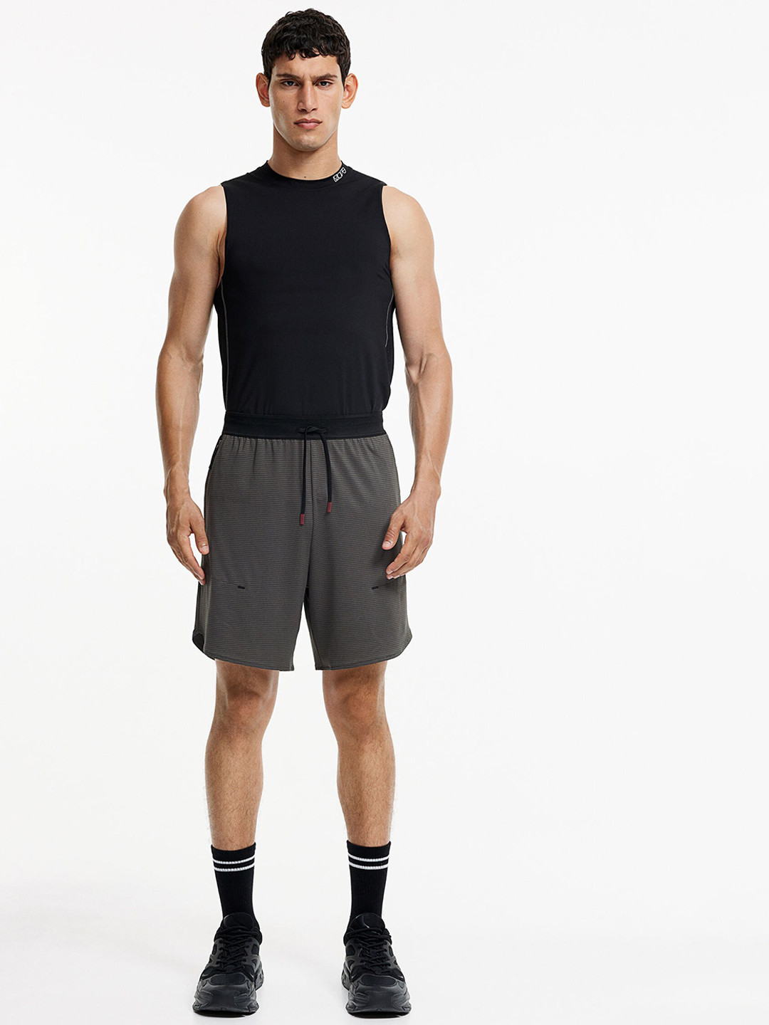 

H&M Men DryMove Sports Shorts, Grey