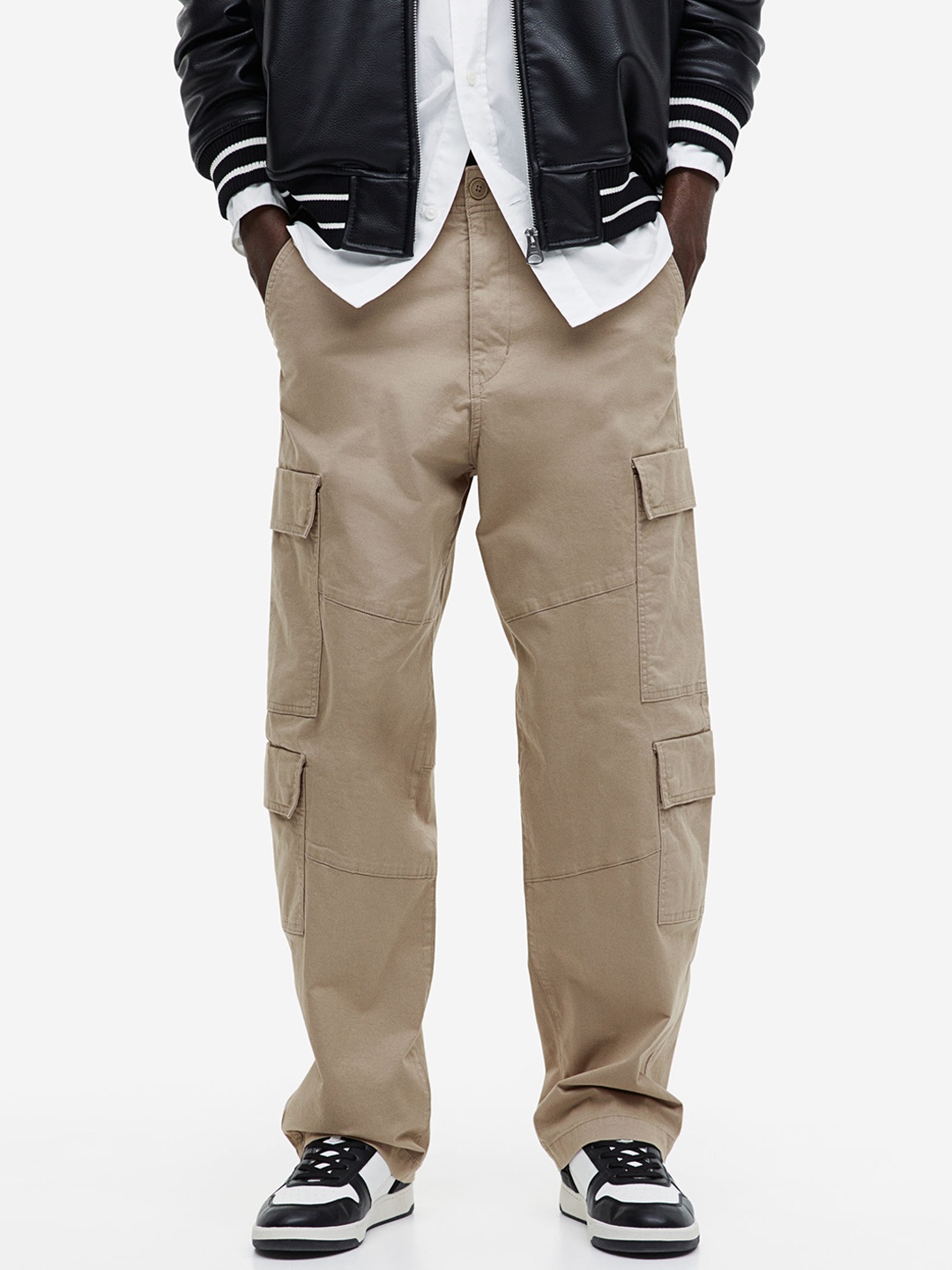 

H&M Men Loose-Fit Cargo Trousers, Beige