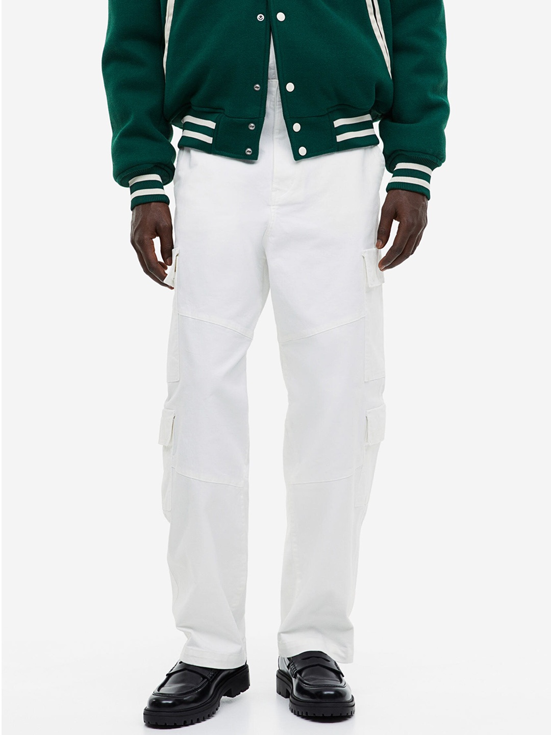 

H&M Men Loose-Fit Cargo Trousers, White