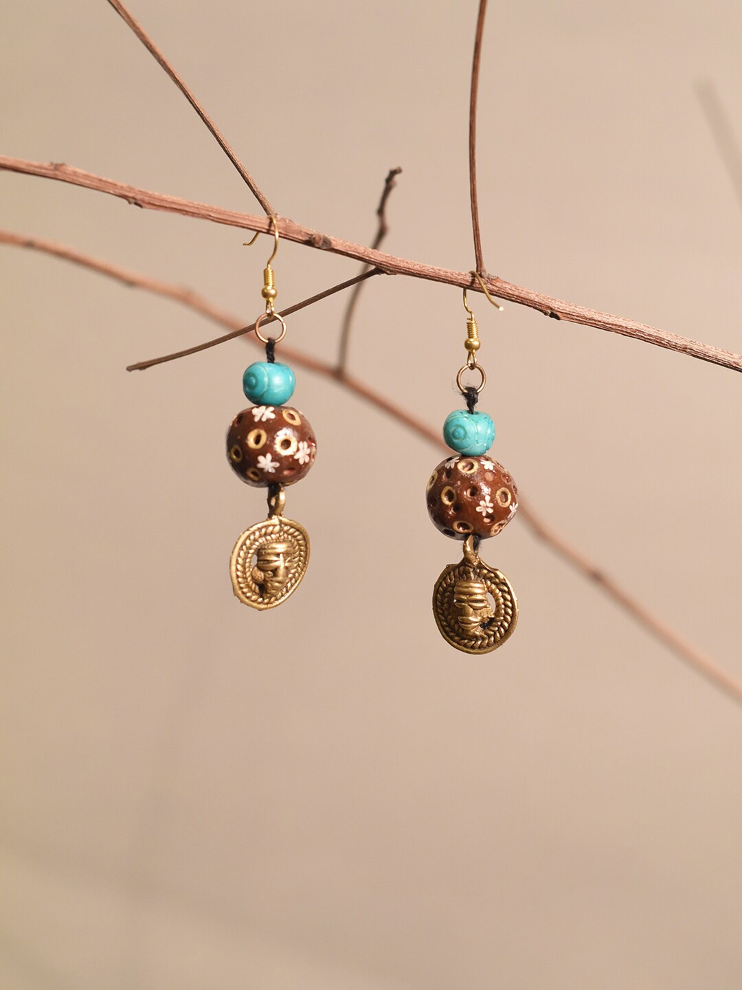 

AAKRITI ART CREATIONS Brass-Plated Contemporary Drop Earrings, Gold