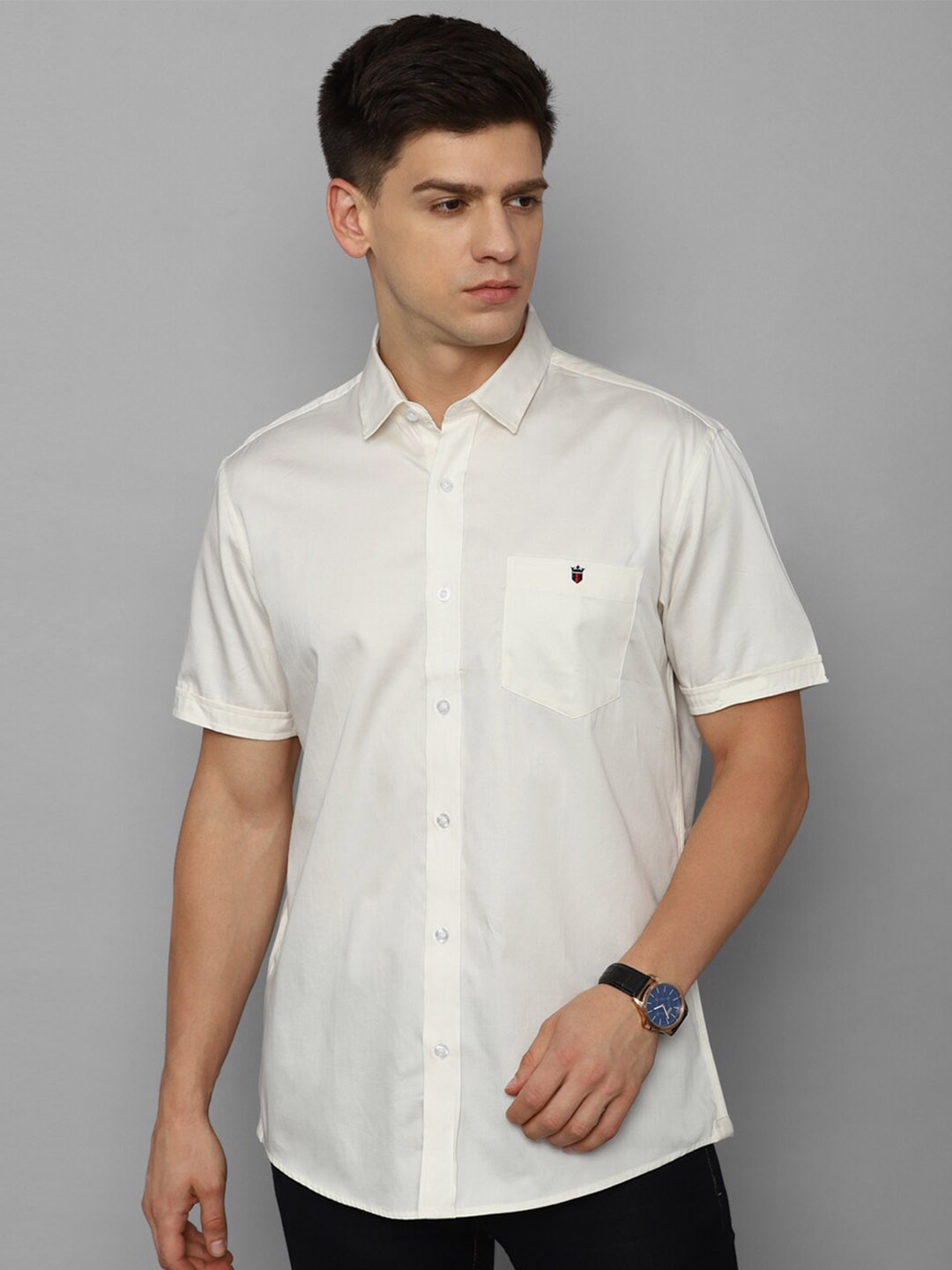 

Louis Philippe Jeans Slim Fit Opaque Casual Shirt, Cream