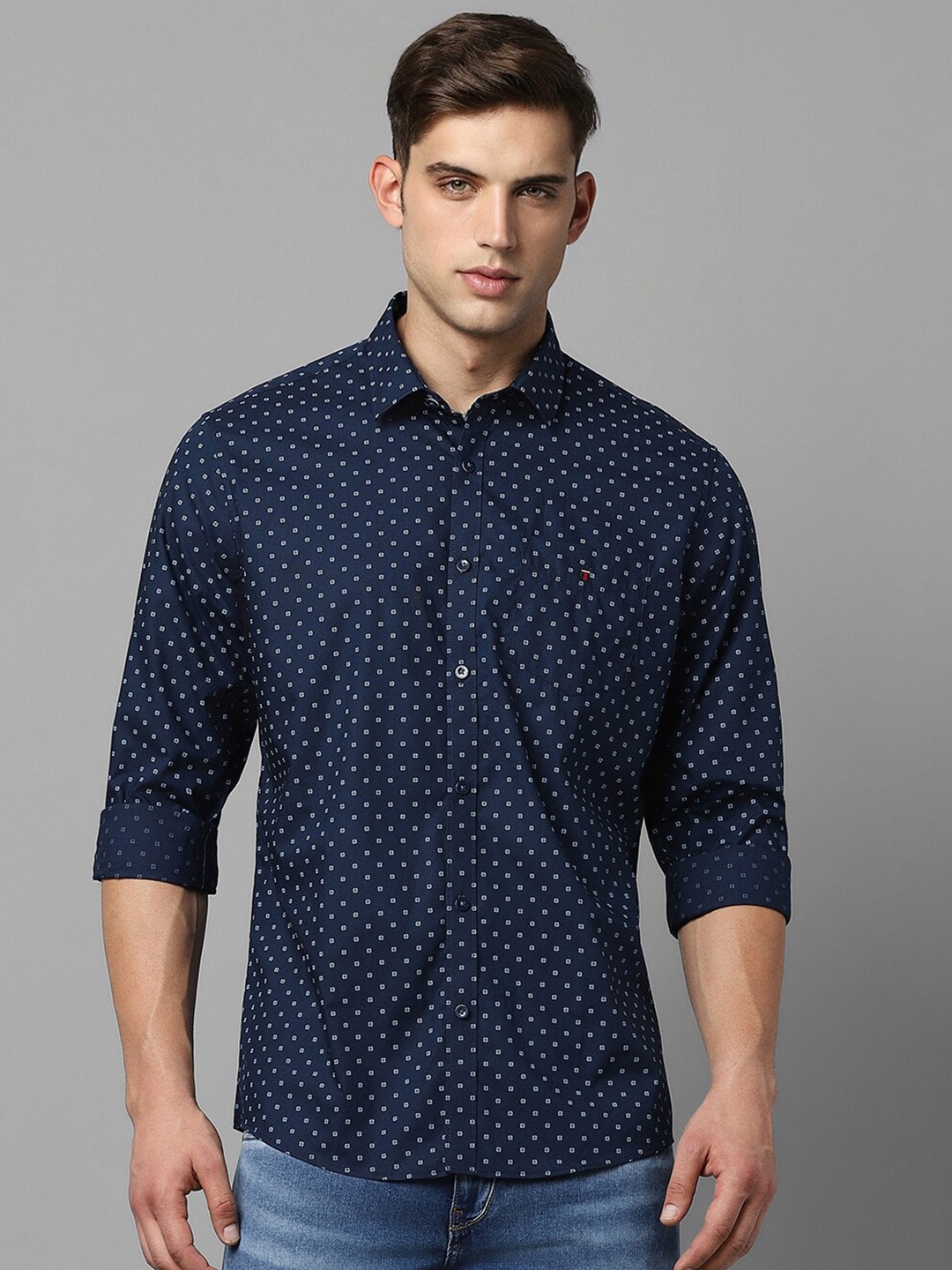 

Louis Philippe Sport Men Slim Fit Printed Pure Cotton Casual Shirt, Navy blue