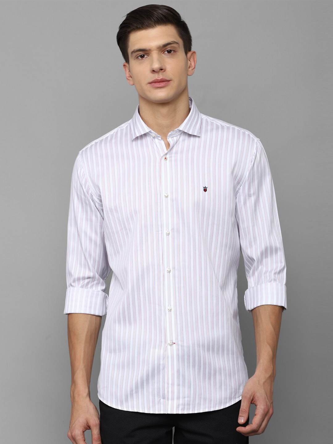 

Louis Philippe Sport Men Slim Fit Striped Pure Cotton Casual Shirt, White