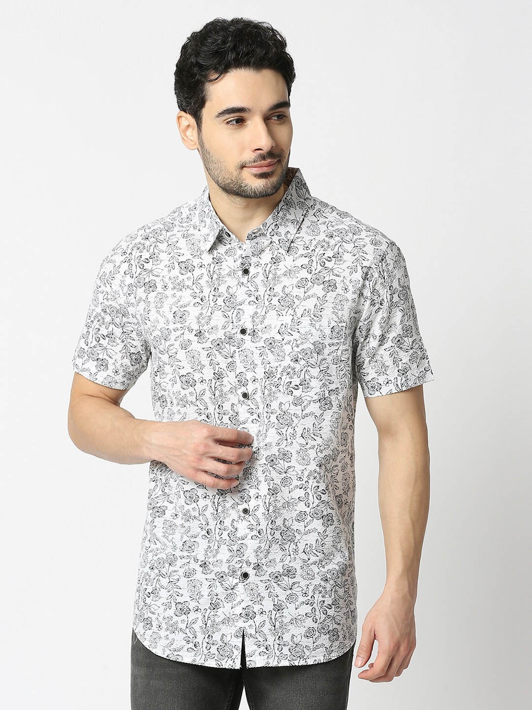 

VALEN CLUB Slim Fit Floral Printed Casual Shirt, White