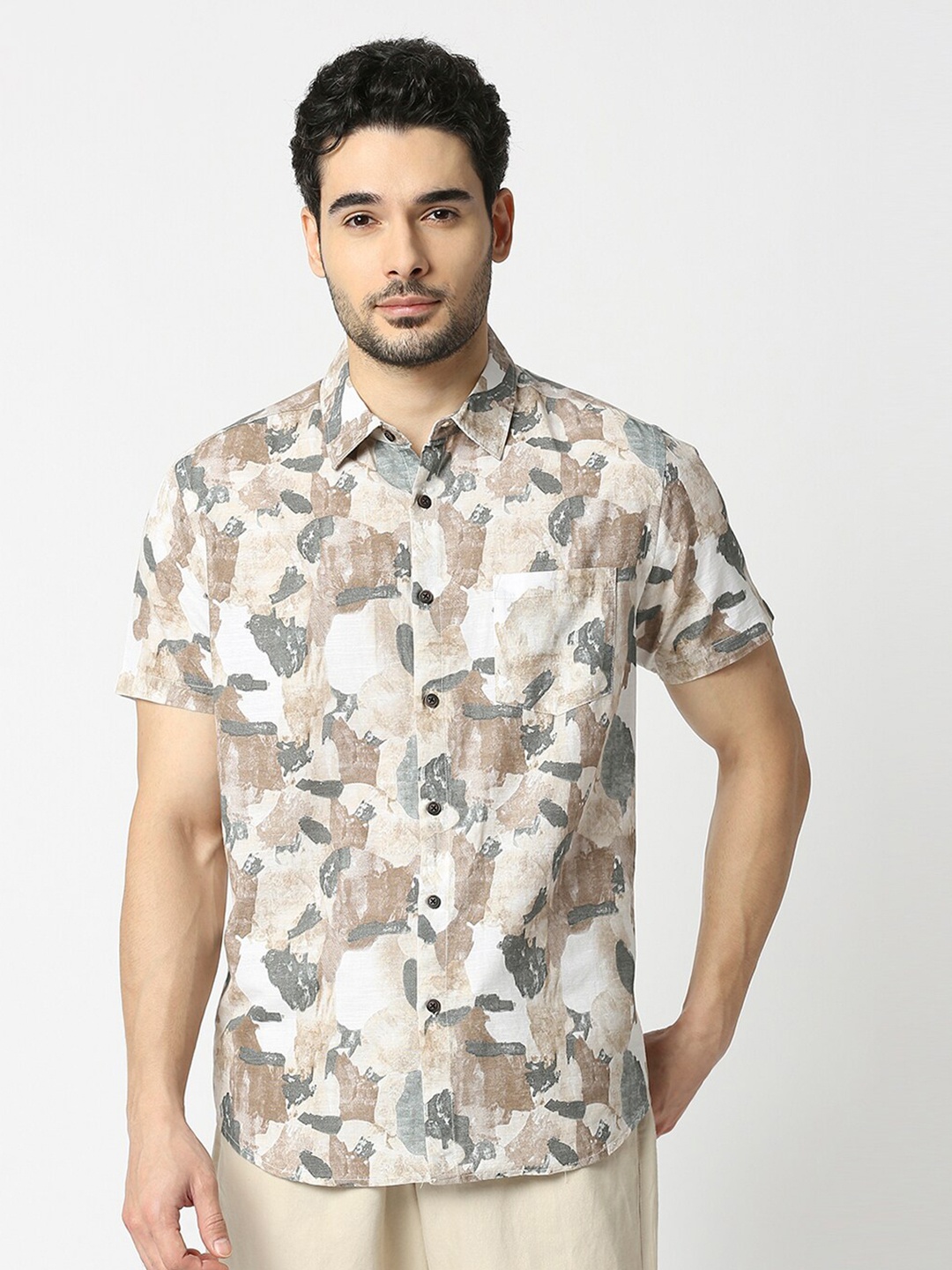 

VALEN CLUB Abstract Printed Slim Fit Casual Shirt, White