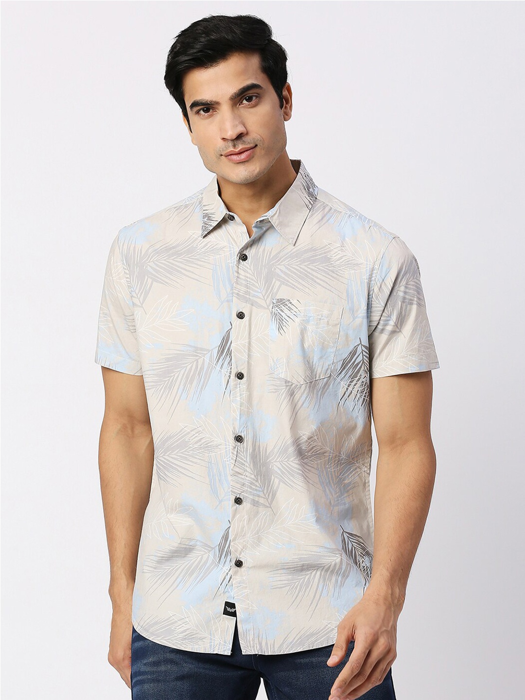 

VALEN CLUB Slim Fit Opaque Floral Printed Casual Shirt, Beige