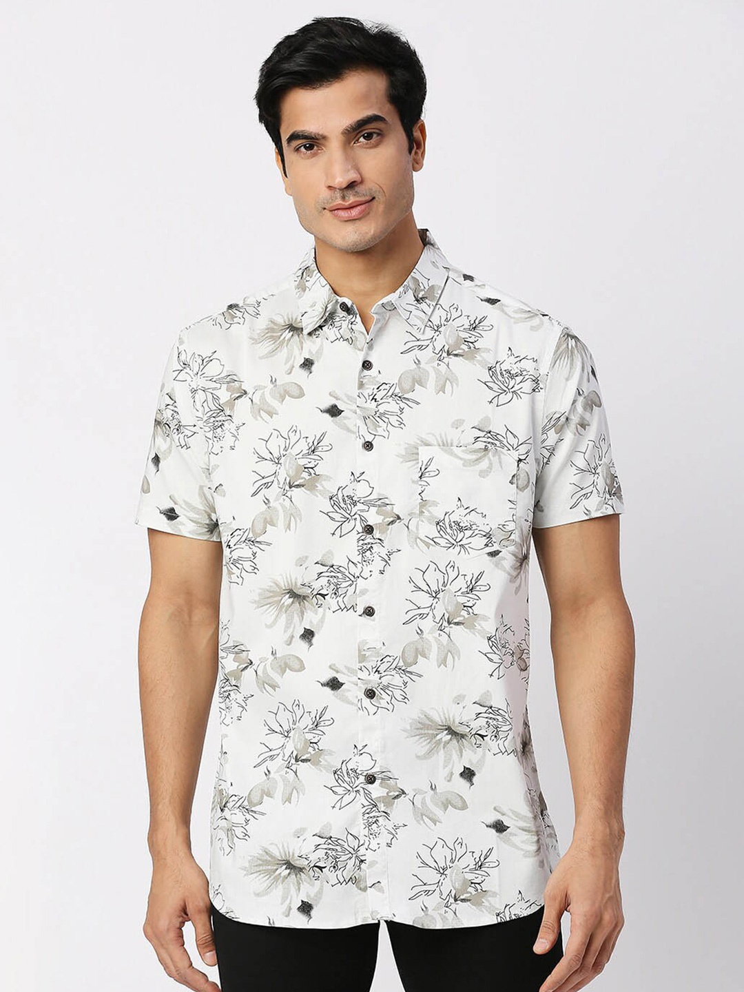 

VALEN CLUB Floral Printed Slim Fit Casual Shirt, White