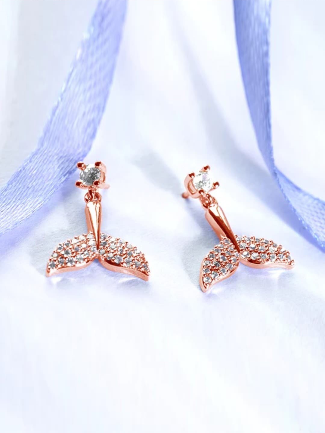 

SALTY Electroplated The Little Mermaid Ear Cuff Earrings, Rose gold