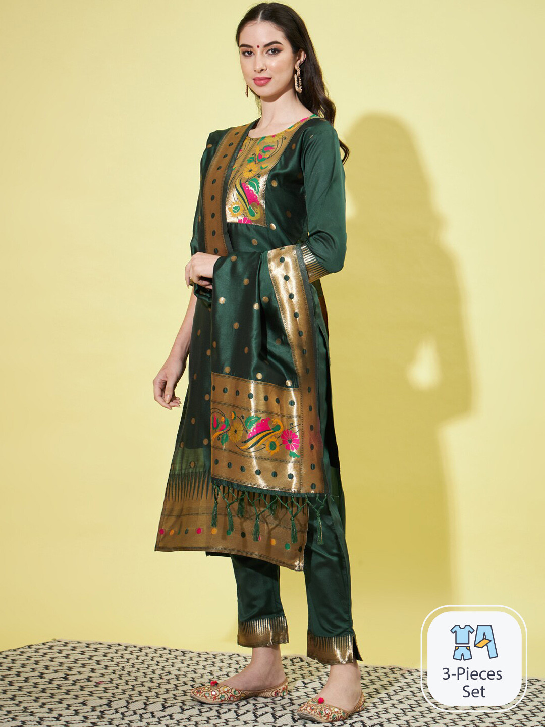 

PPTOSS Floral Printed Kurta with Trousers & With Dupatta, Green