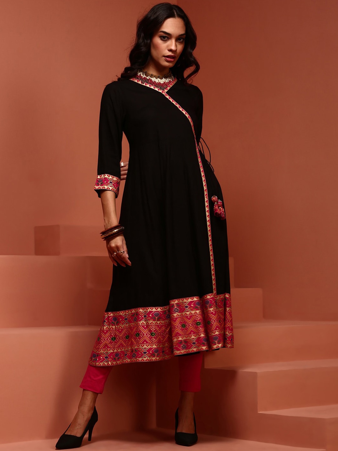 

IMARA V-Neck Angrakha A-Line Kurta, Black