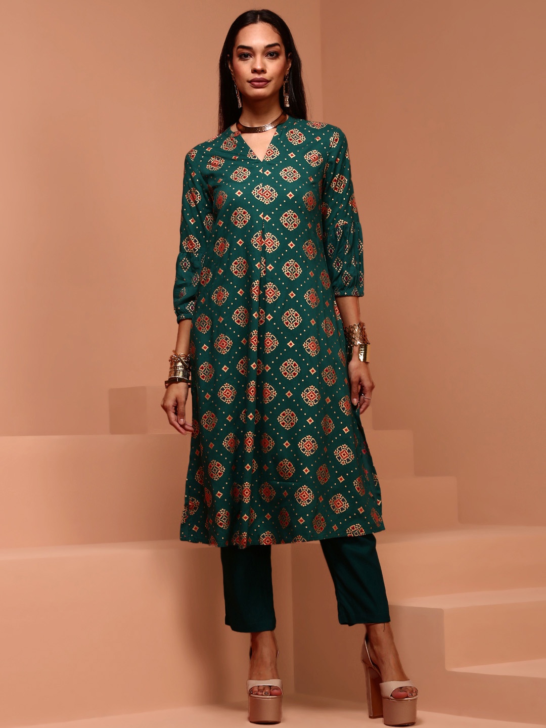 

IMARA Floral Printed V-Neck A-line Kurta, Red