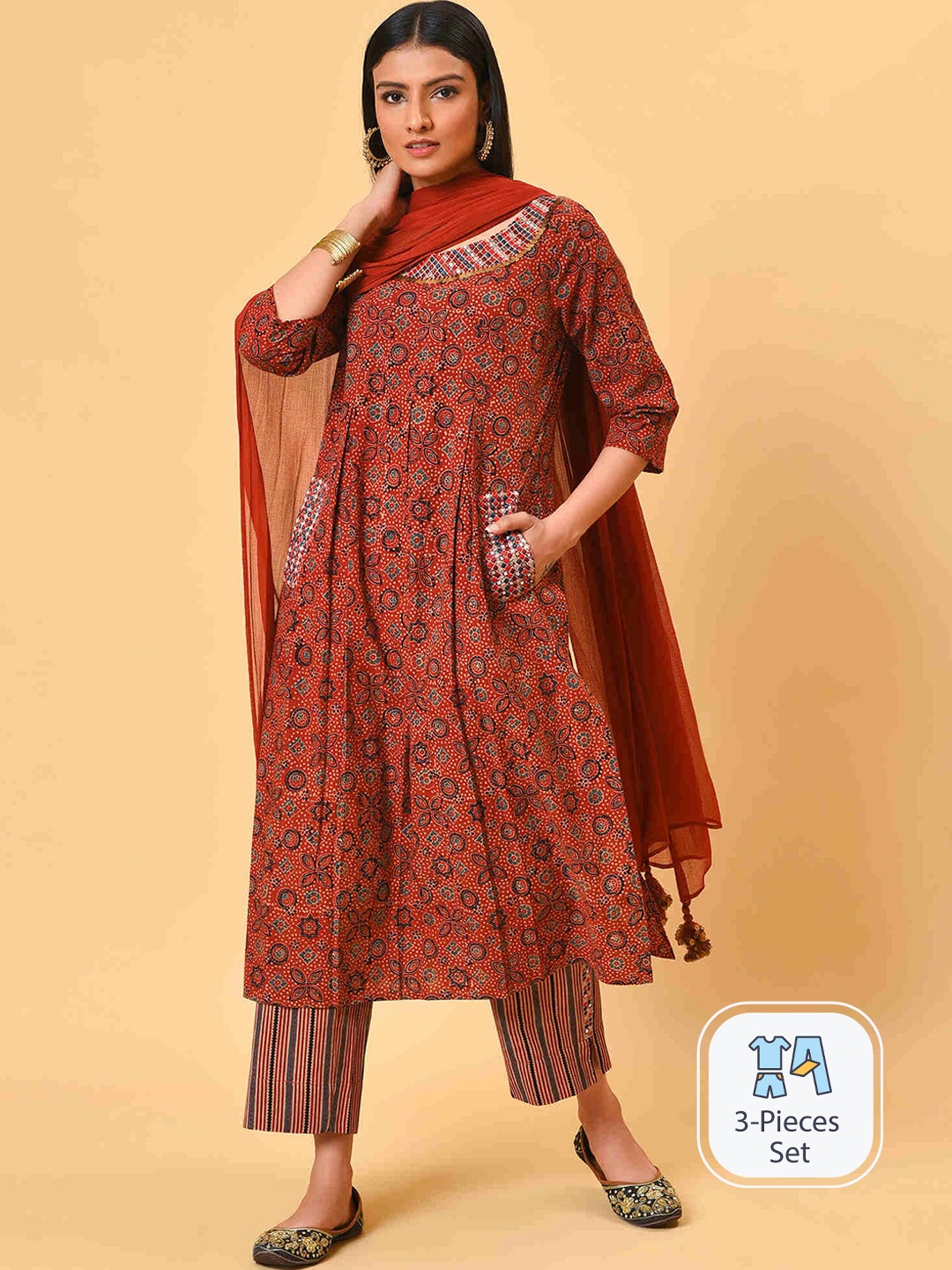 

NUHH Floral Printed Thread Work A-Line Pure Cotton Kurta With Trousers & Dupatta, Maroon
