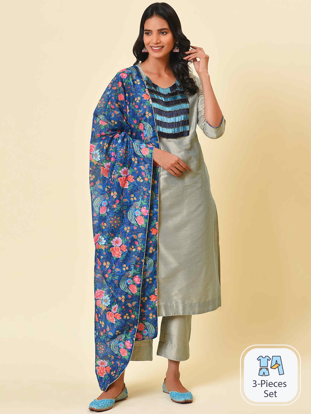 

NUHH Floral Yoke Design Beads & Stones Kurta With Trousers & Dupatta, Sea green