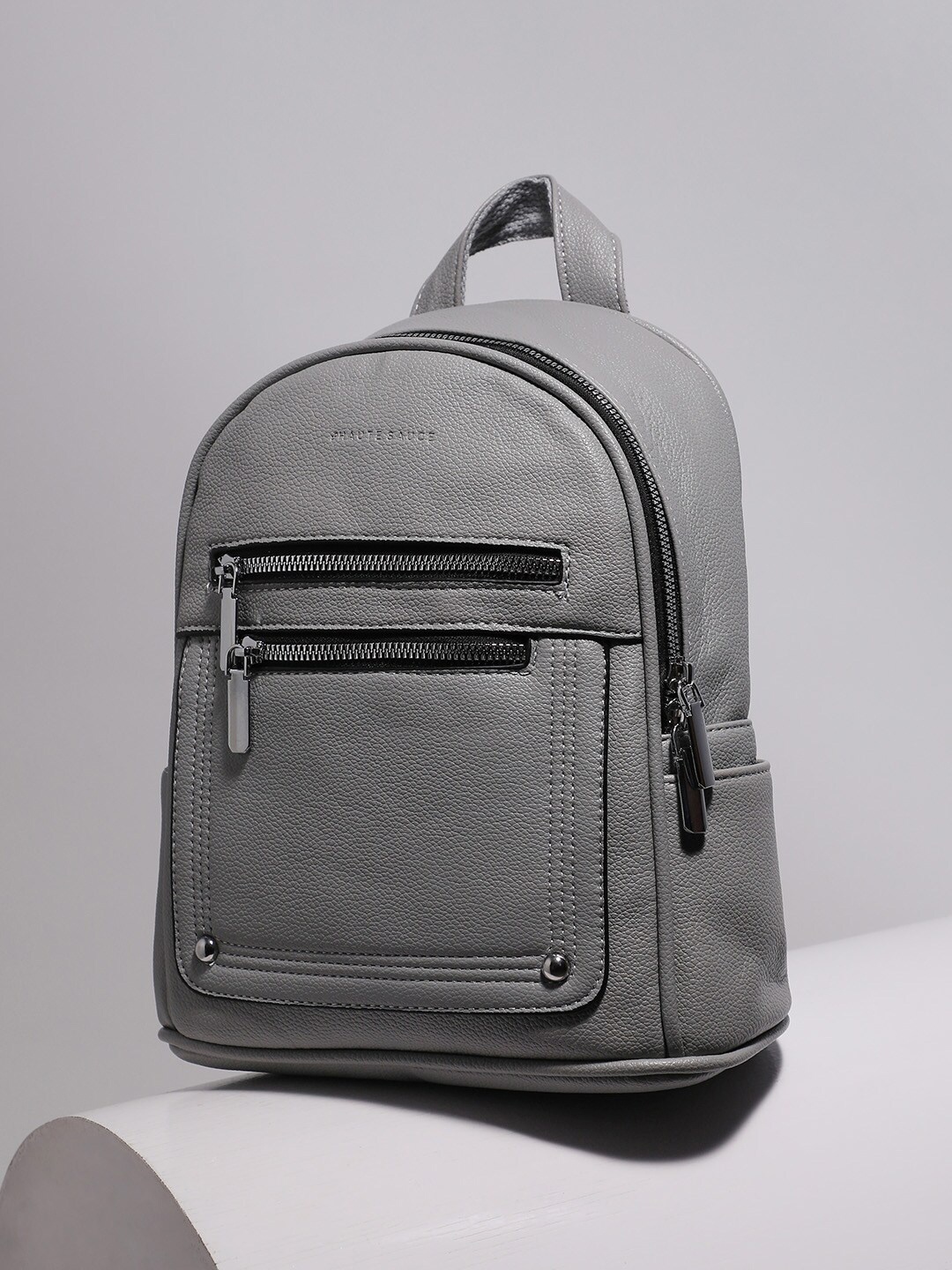 

HAUTE SAUCE by Campus Sutra The Utility Compression Straps Small Backpack, Grey