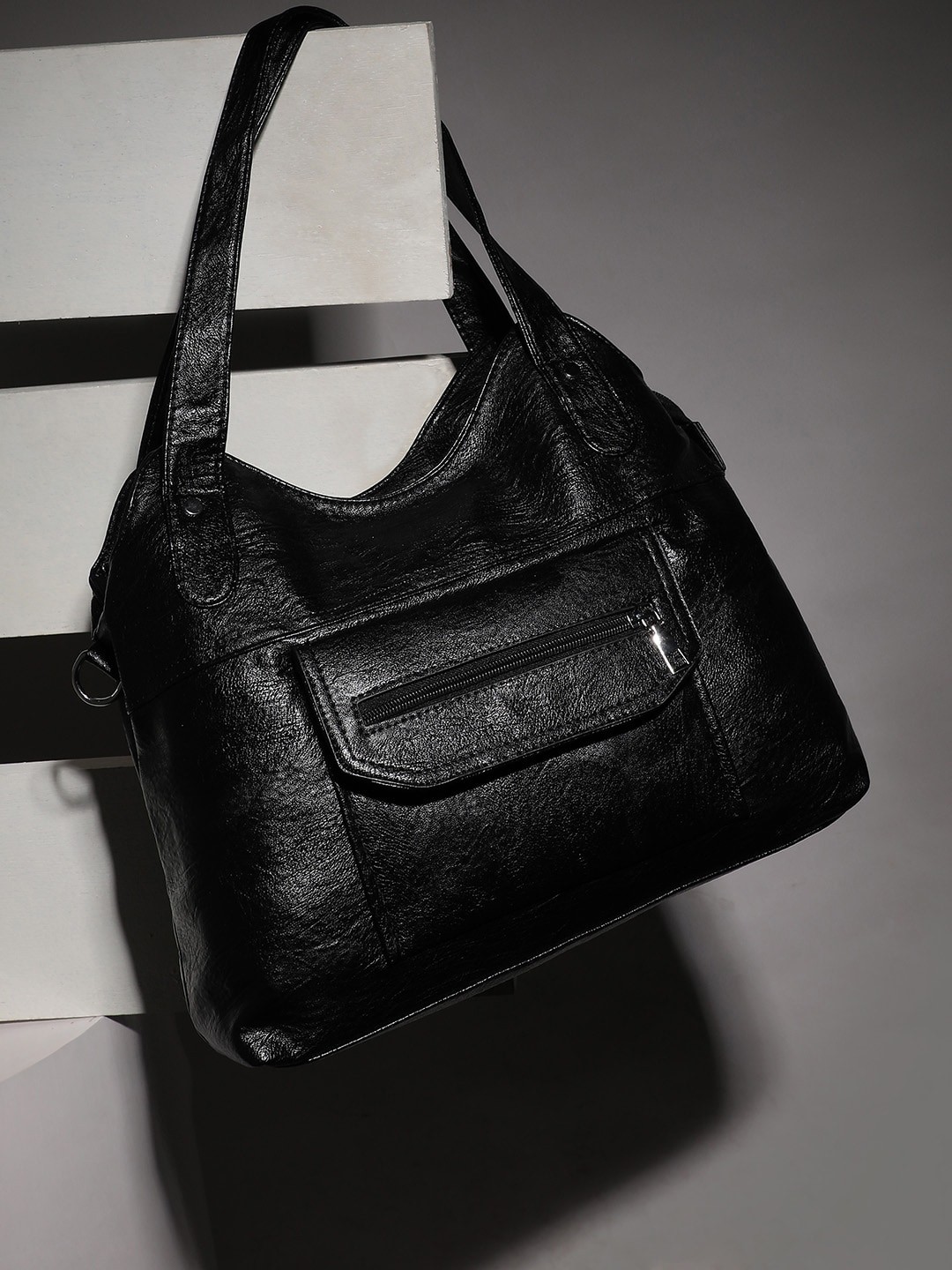 

HAUTE SAUCE by Campus Sutra Structured Hobo Bag, Black