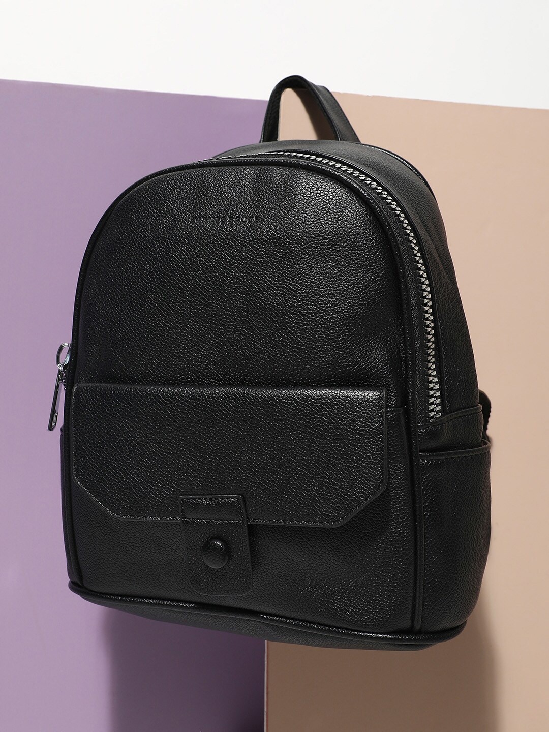 

HAUTE SAUCE by Campus Sutra Textured Backpack, Black