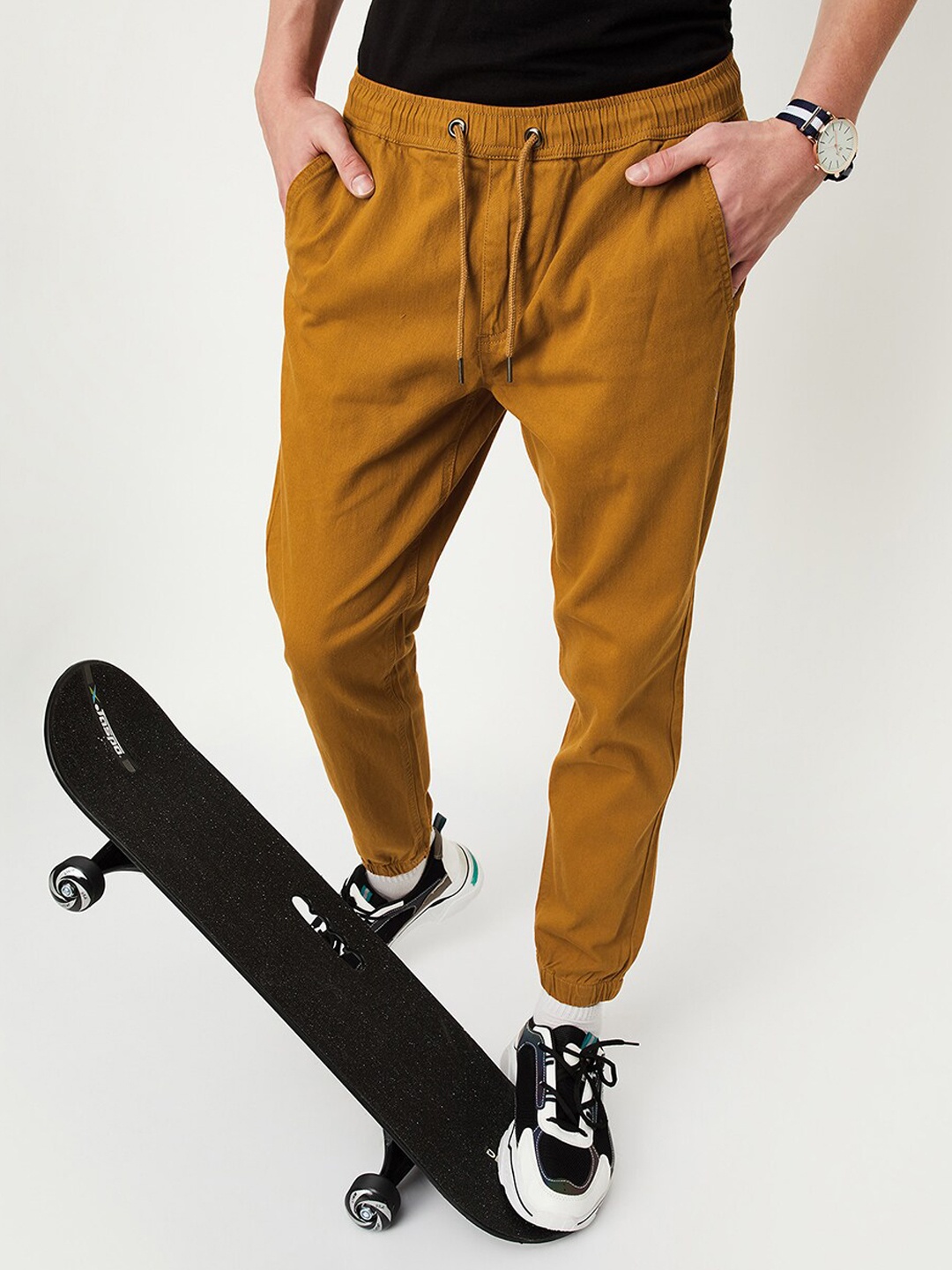 

max Men Joggers Trousers, Brown