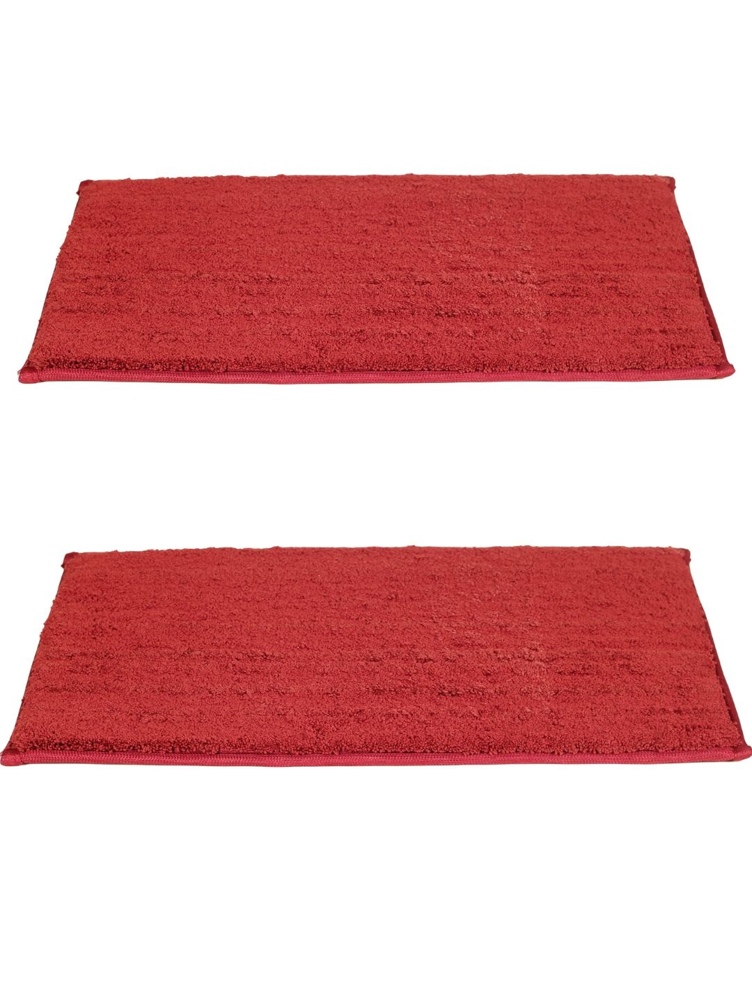 

Black gold Set of 2 Maroon Textured 450 GSM Non-Slip Bath Mats