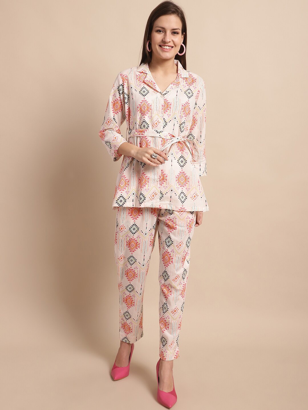 

Aawari Geometric Printed Shirt Collar Shirt With Trousers, Off white