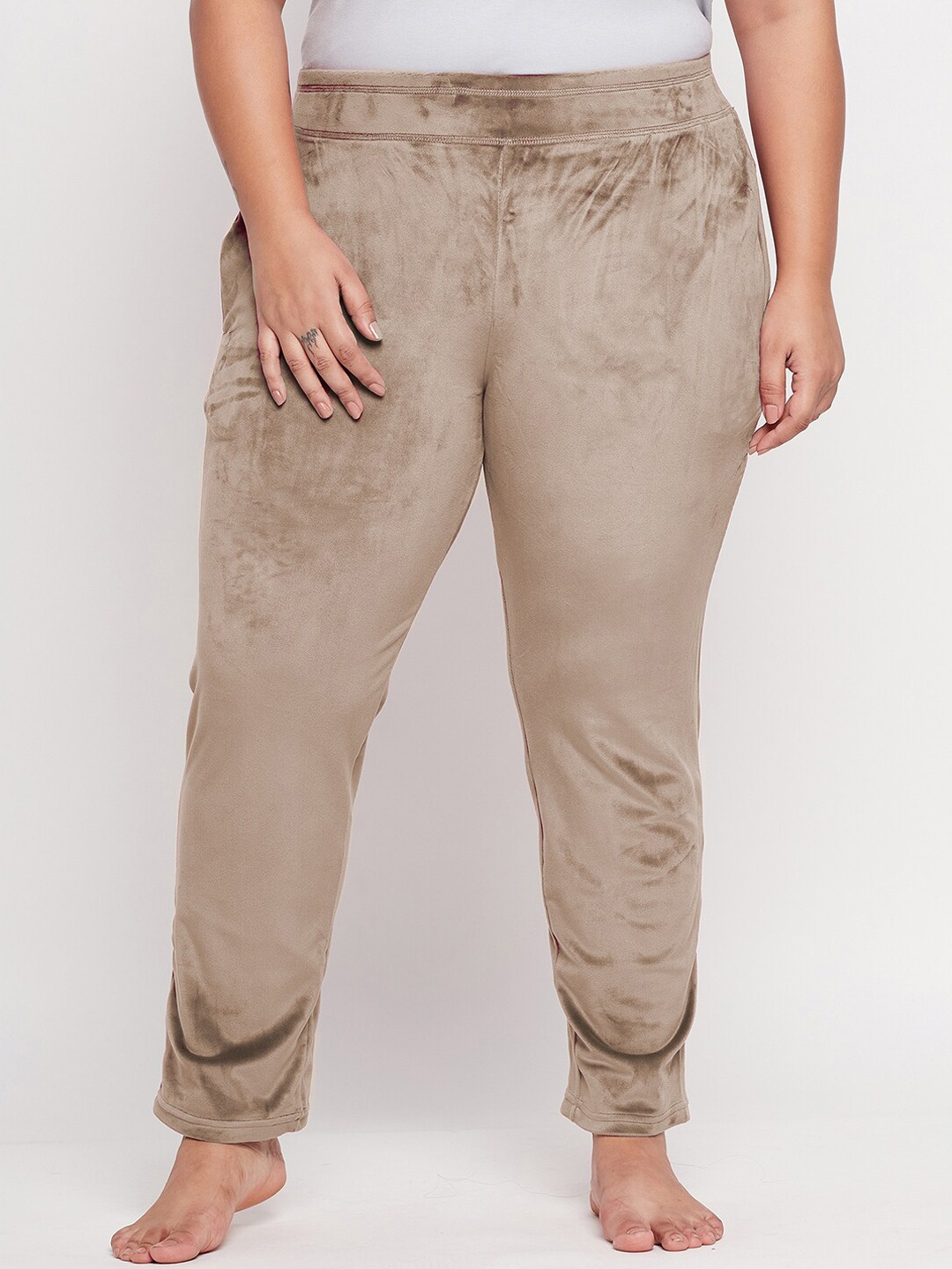 

Camey Plus Size Velvet Lounge Pants, Cream