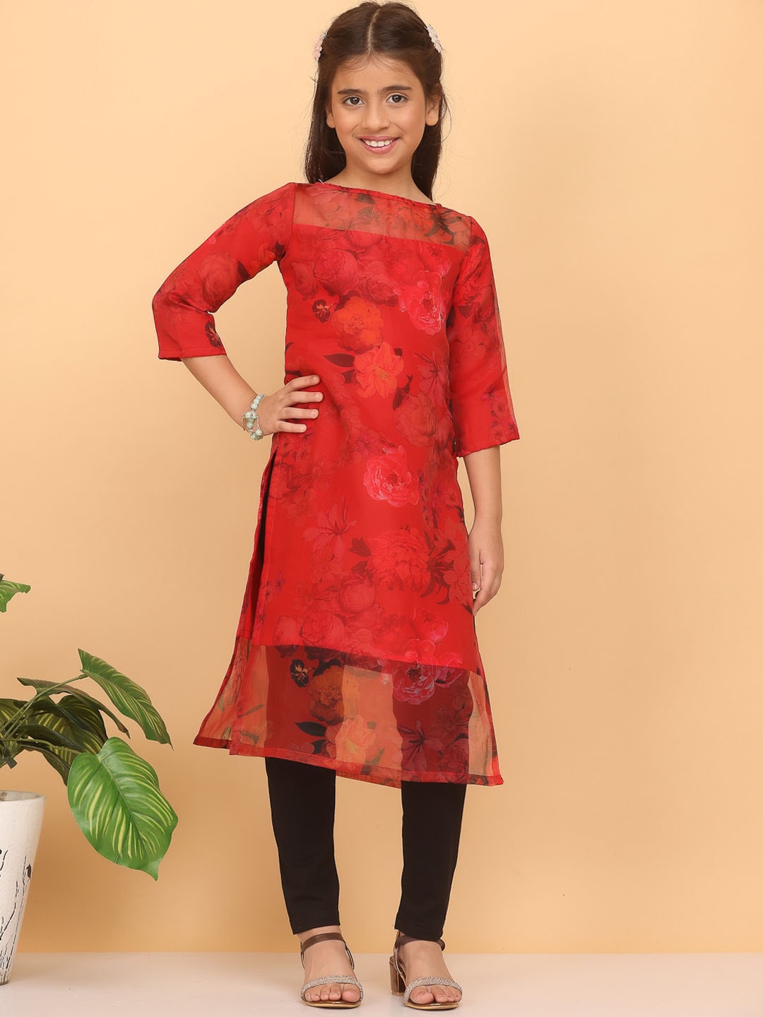 

Ethnovog Girls Floral Printed Organza Kurta, Red