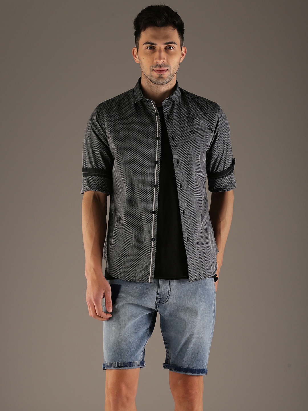 

Flying Machine Men Black Comfort Slim Fit Self Design Casual Shirt