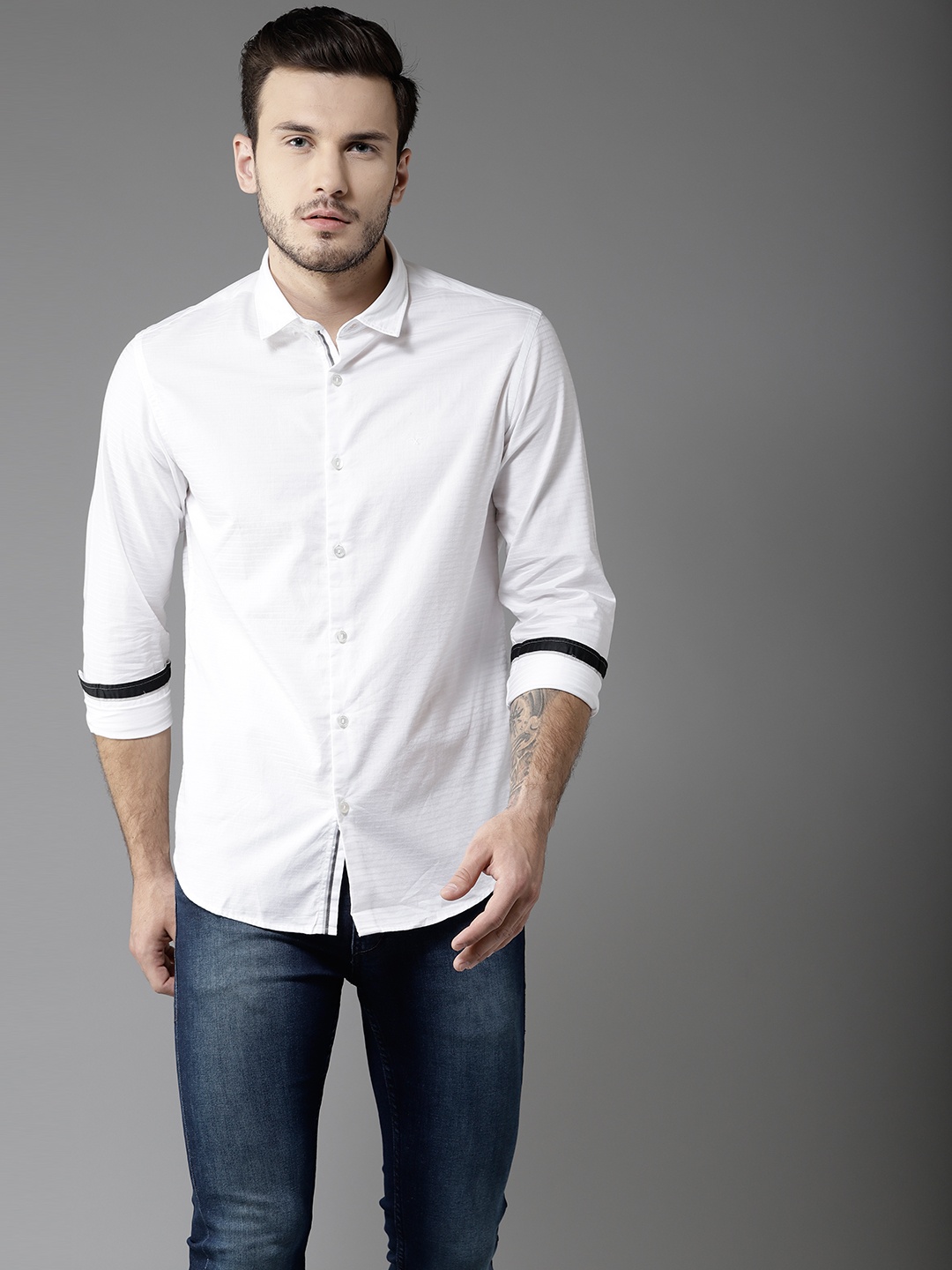 

Flying Machine Men White Comfort Slim Fit Striped Casual Shirt