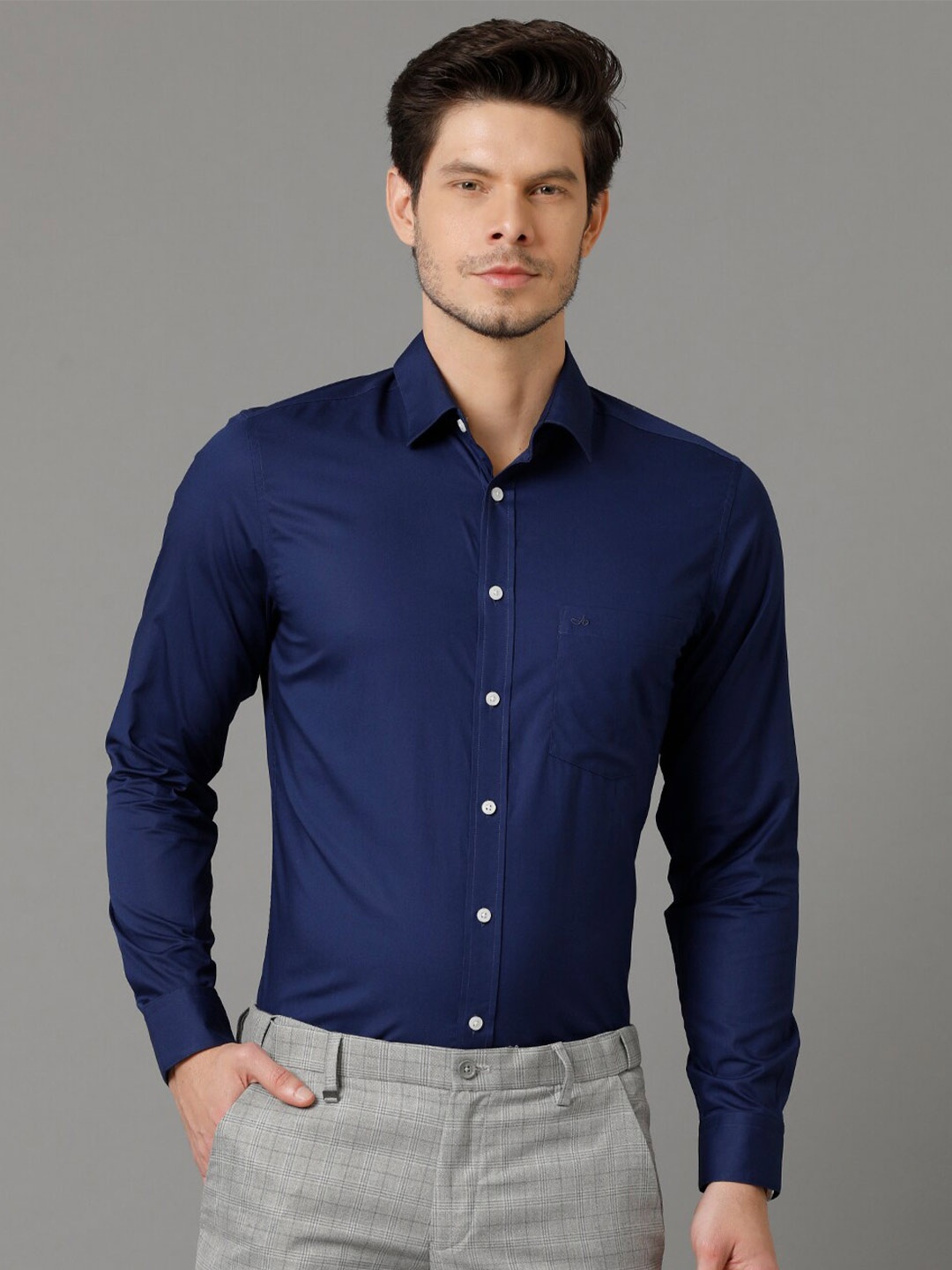 

Aldeno India Slim Spread Collar Slim Fit Cotton Formal Shirt, Navy blue